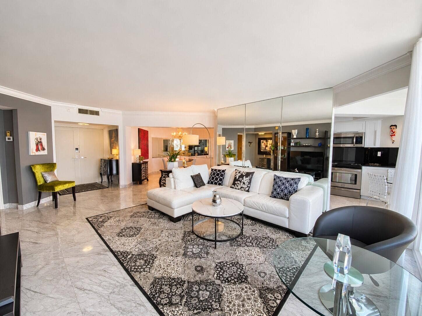 1340 S Ocean Boulevard, #2403 PH3, Pompano Beach, Pompano Beach, FL 33062 Bright Luxury Living Room Interior