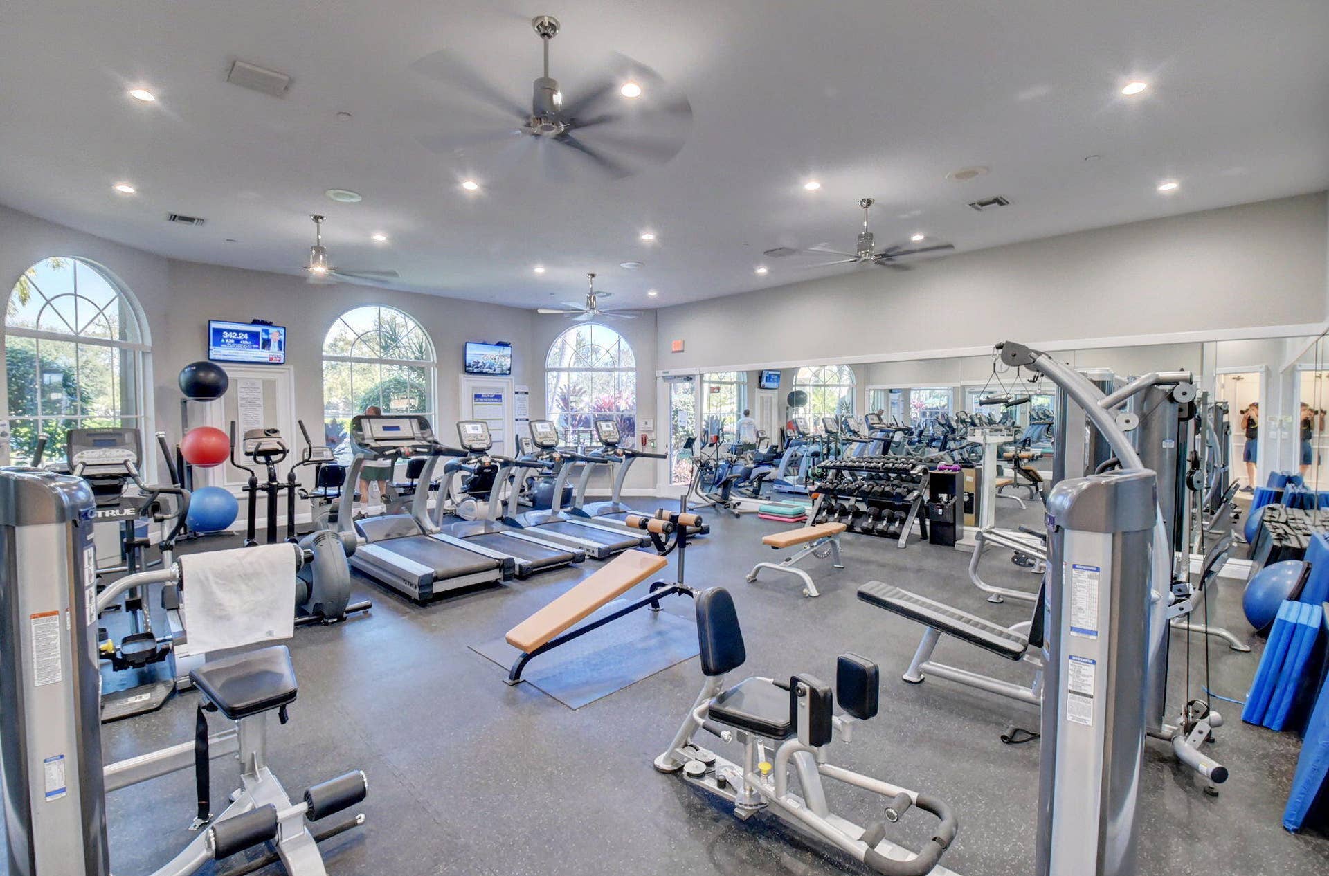 6517 Vía Trento, Delray Beach, FL 33446 74-web-or-mls-Villa Borghese (14)