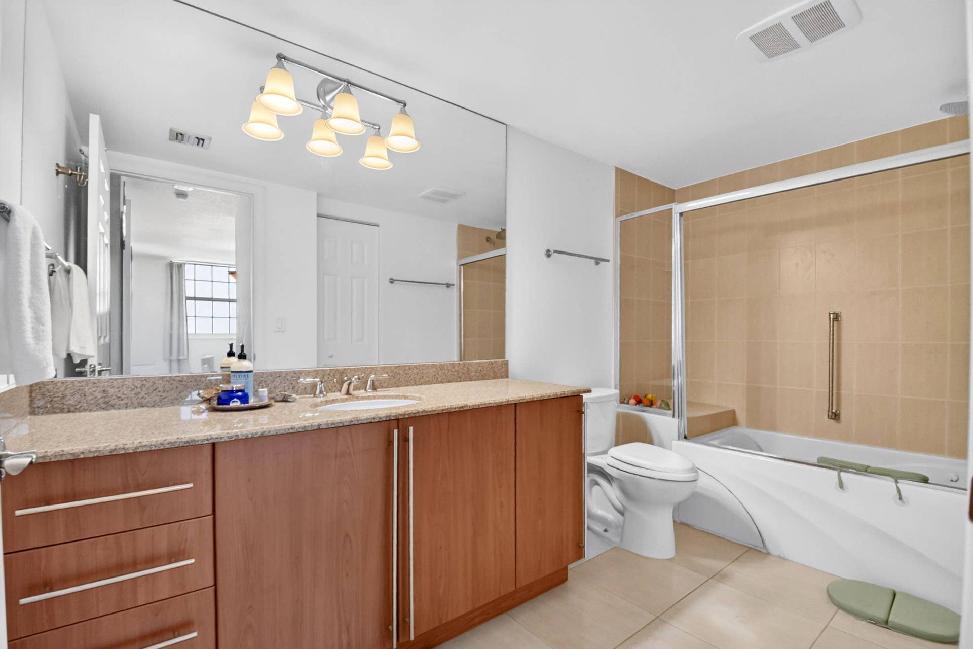 610 Clematis Street, #700, West Palm Beach, FL 33401 19-web-or-mls-DSC_5572