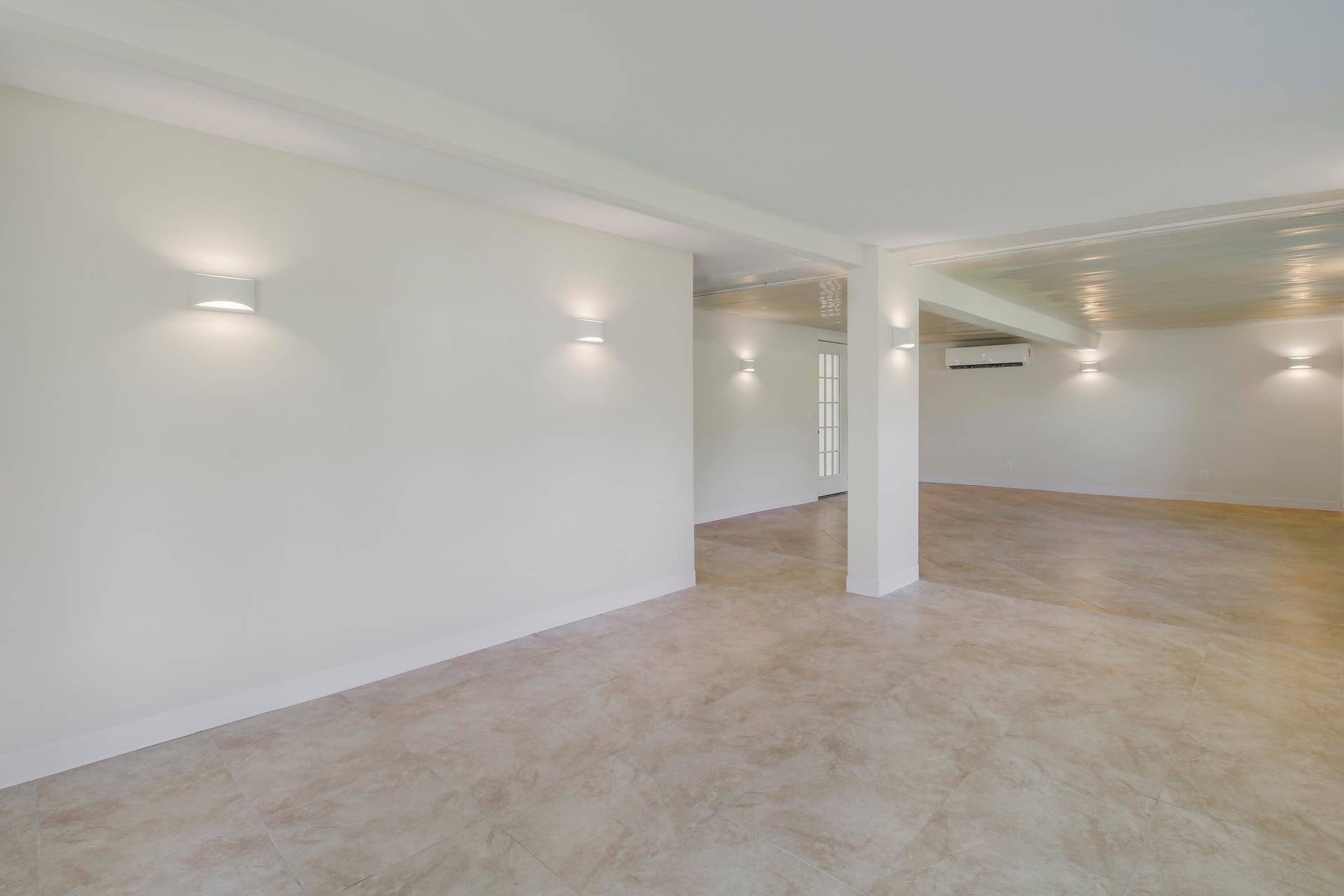 4227 CRESTDALE Street, Palm Beach Gardens, FL 33410 Family Room