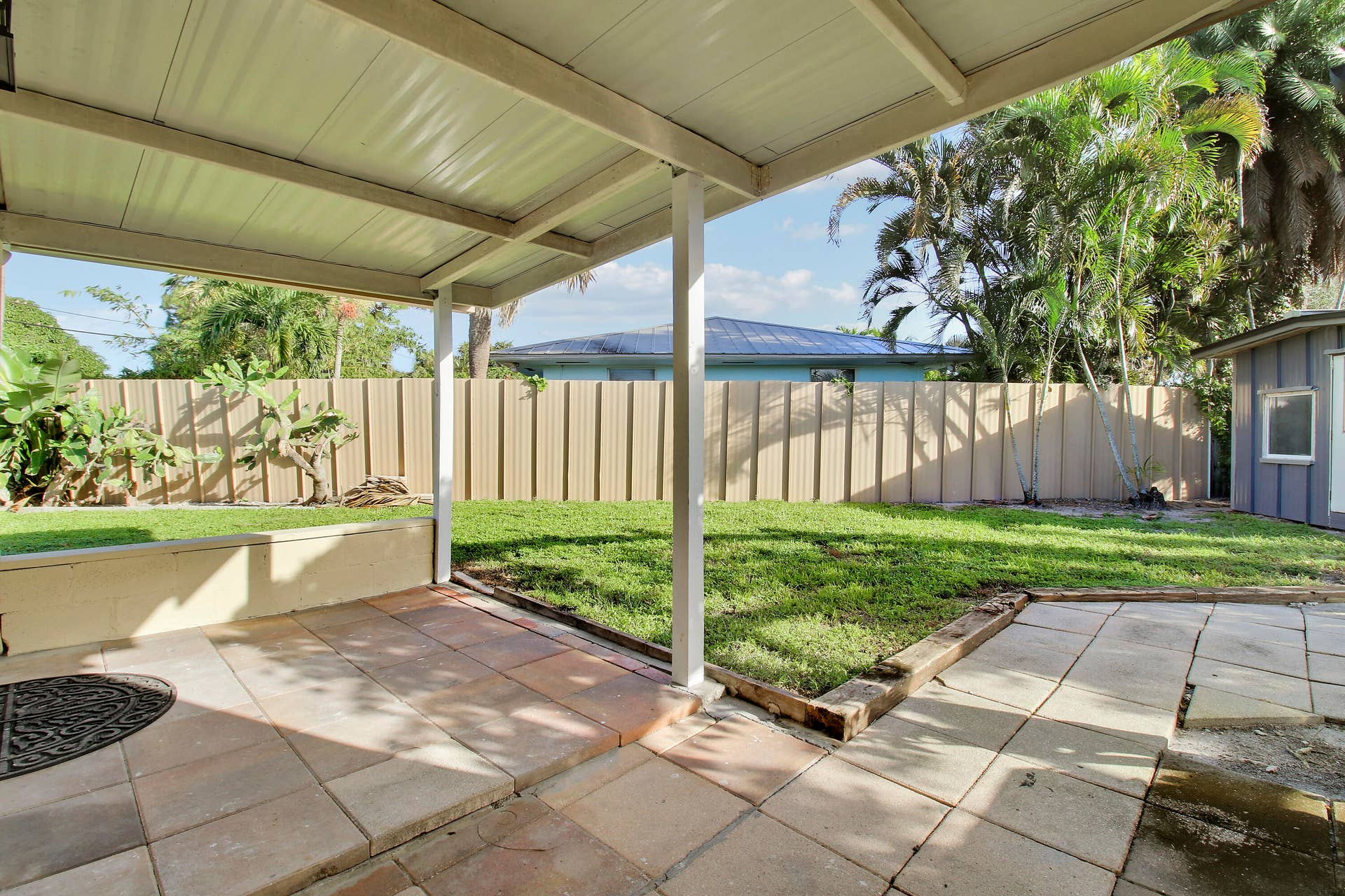 4227 CRESTDALE Street, Palm Beach Gardens, FL 33410 Back Patio