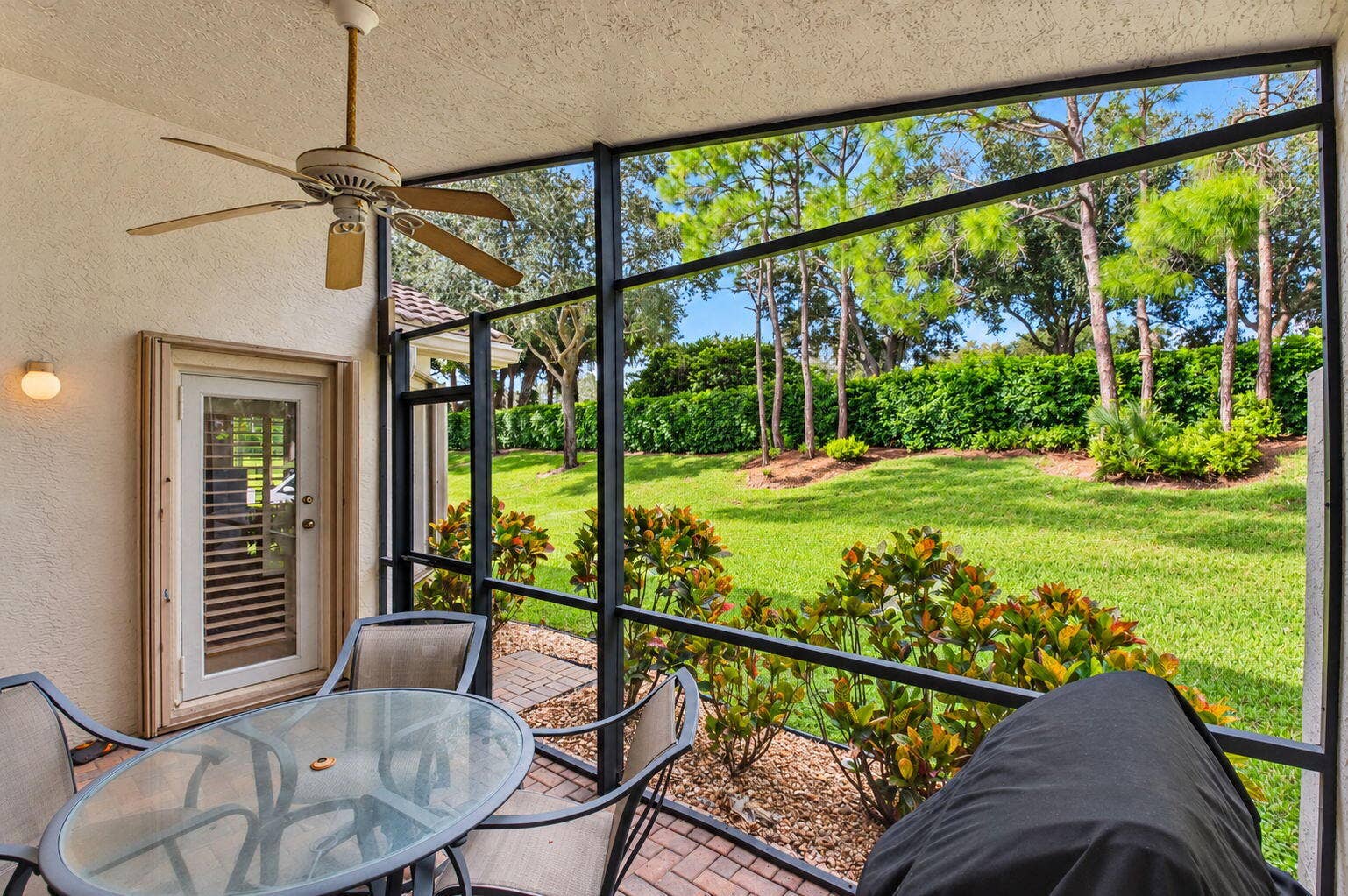 7543 Pebble Shores Terrace, Lake Worth, FL 33467 37-web-or-mls-DSC_3245_enhanced
