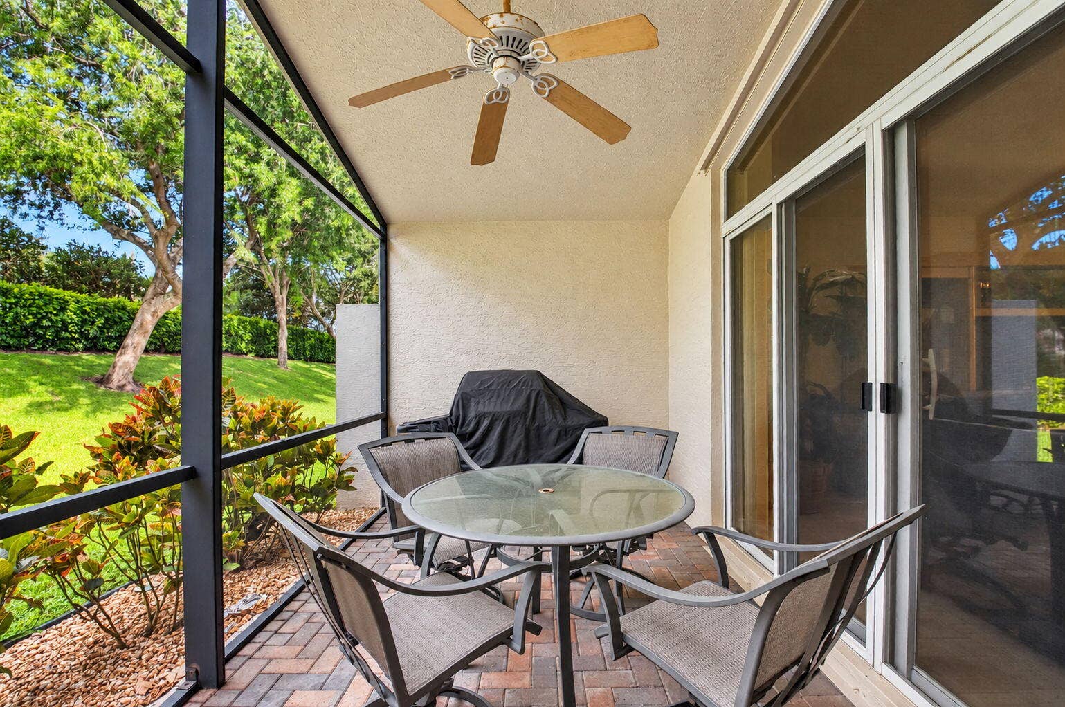 7543 Pebble Shores Terrace, Lake Worth, FL 33467 36-web-or-mls-DSC_3240_enhanced