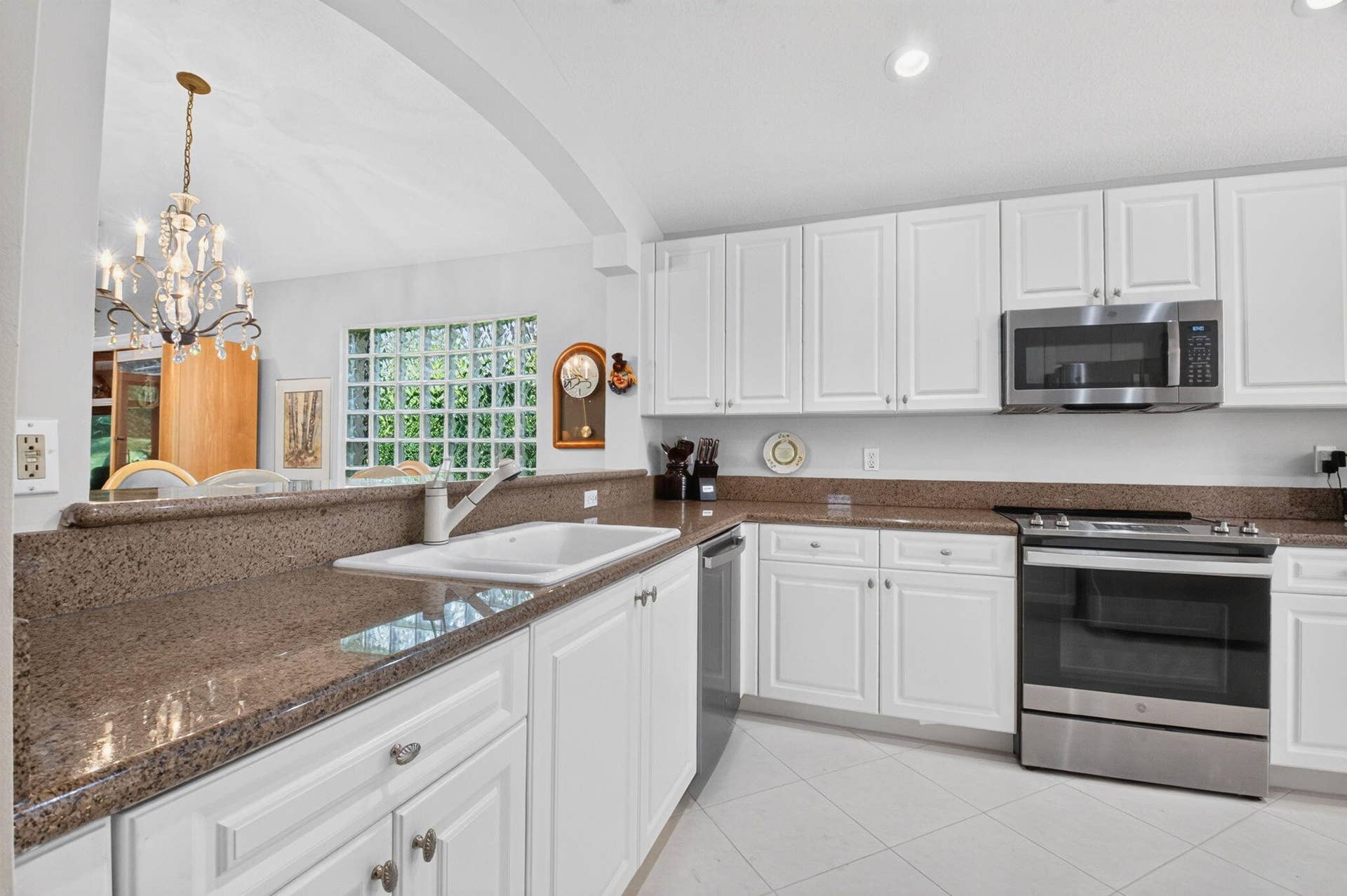 7543 Pebble Shores Terrace, Lake Worth, FL 33467 6-web-or-mls-DSC_3139