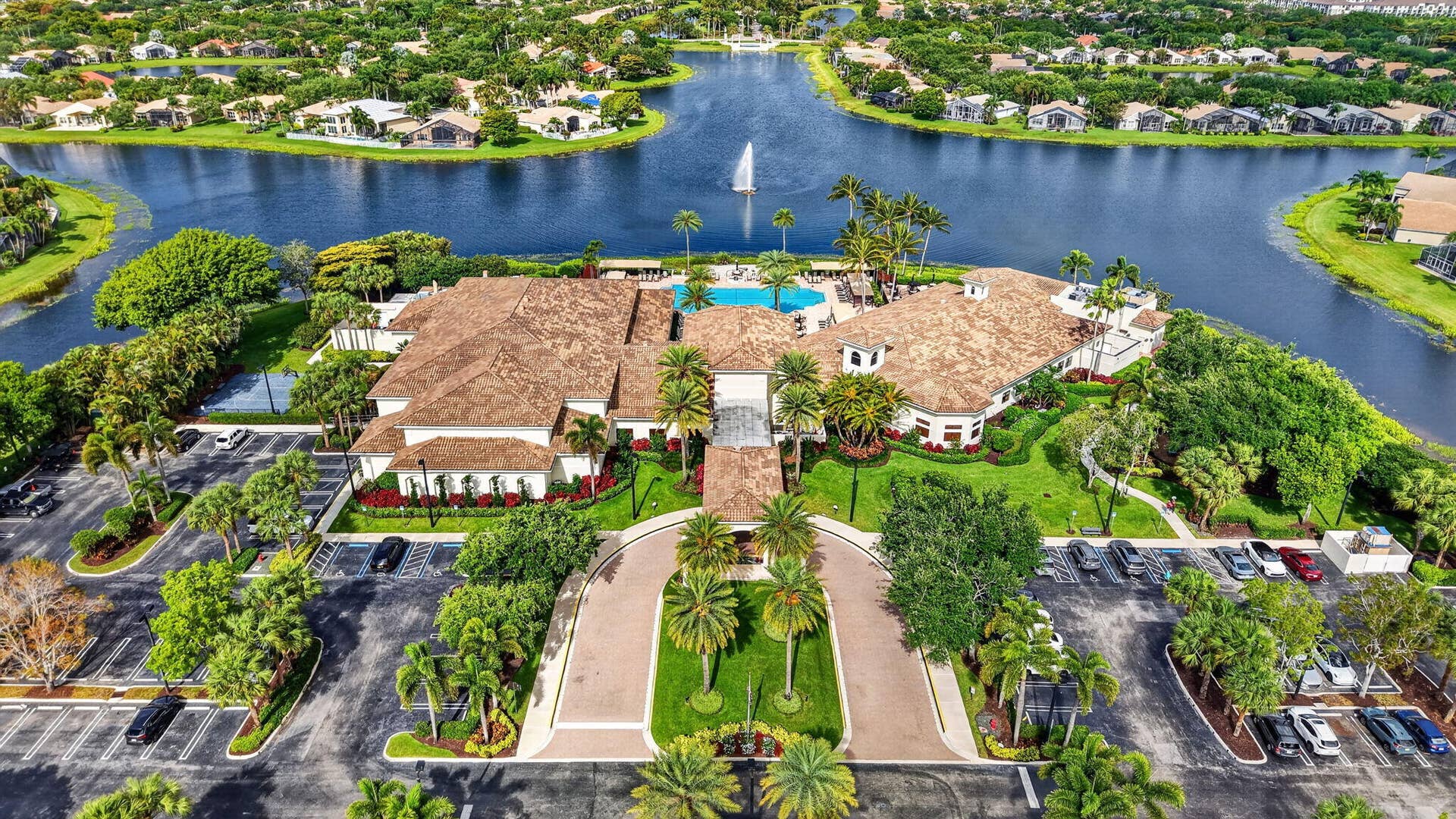 7543 Pebble Shores Terrace, Lake Worth, FL 33467 66-web-or-mls-DJI_20260416100458_0571_D