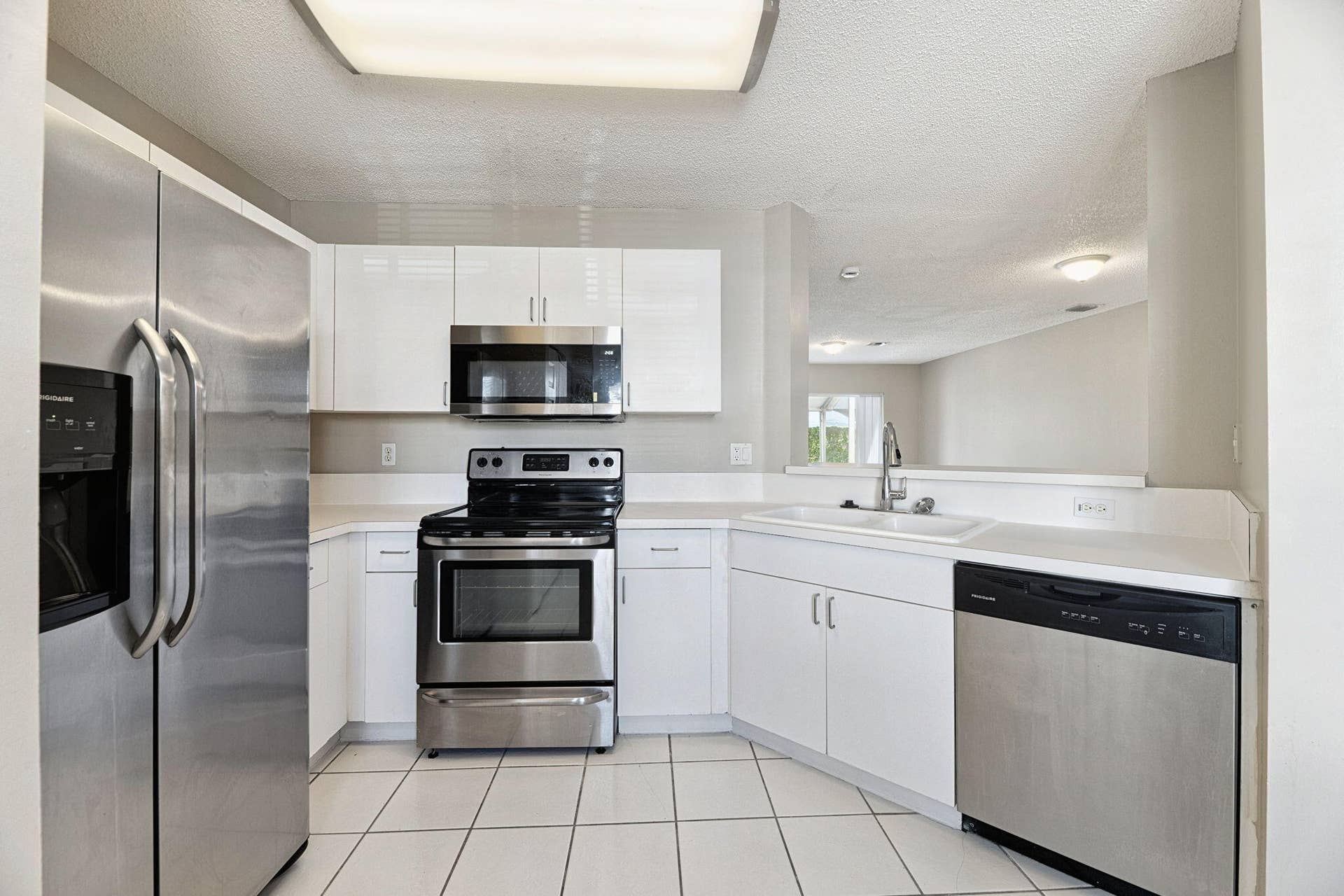 4728 SW 13TH Place, Deerfield Beach, FL 33442 010