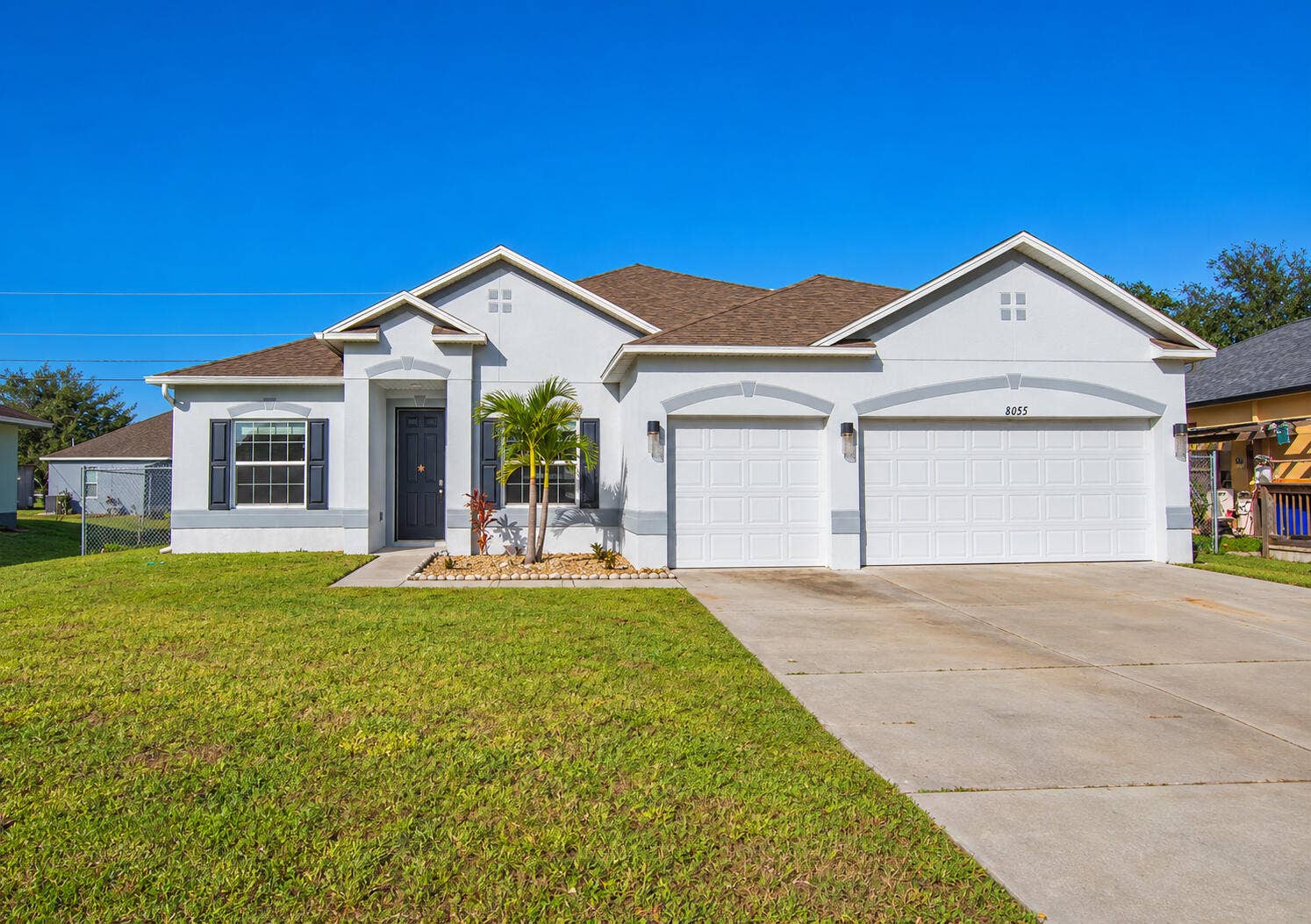 8055 102nd Avenue, Vero Beach, FL 32967 Front View