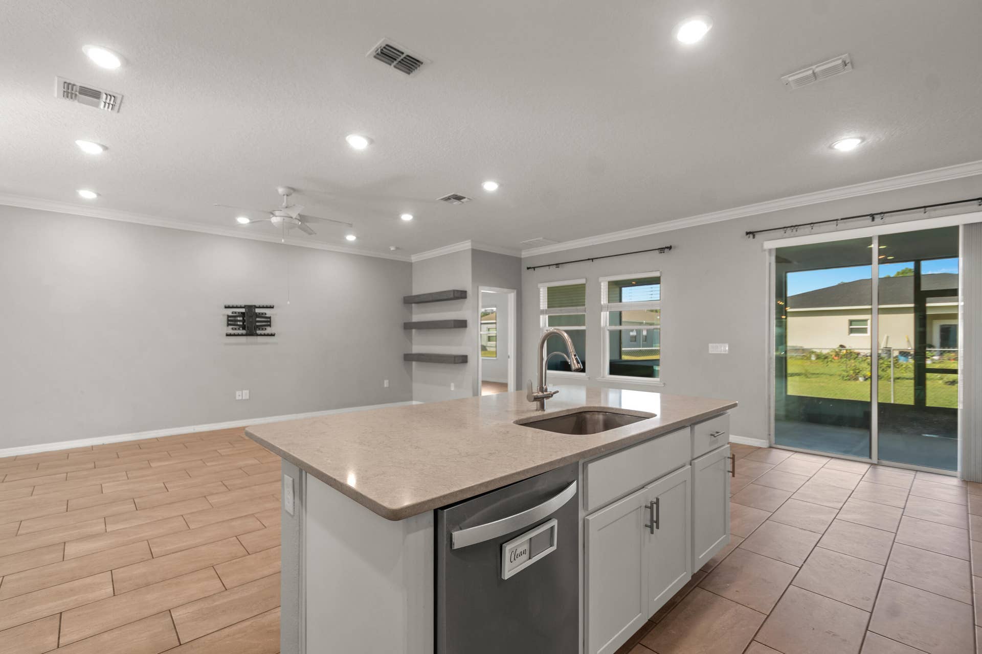8055 102nd Avenue, Vero Beach, FL 32967 Kitchen