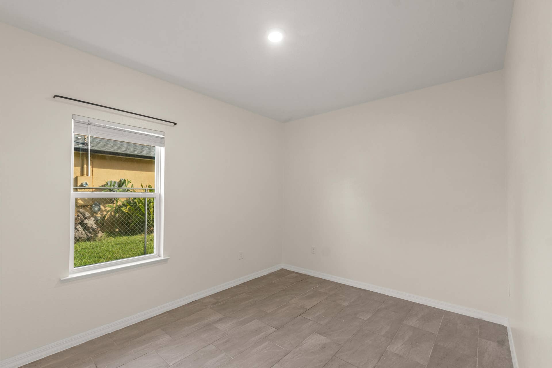 8055 102nd Avenue, Vero Beach, FL 32967 Bedroom 3