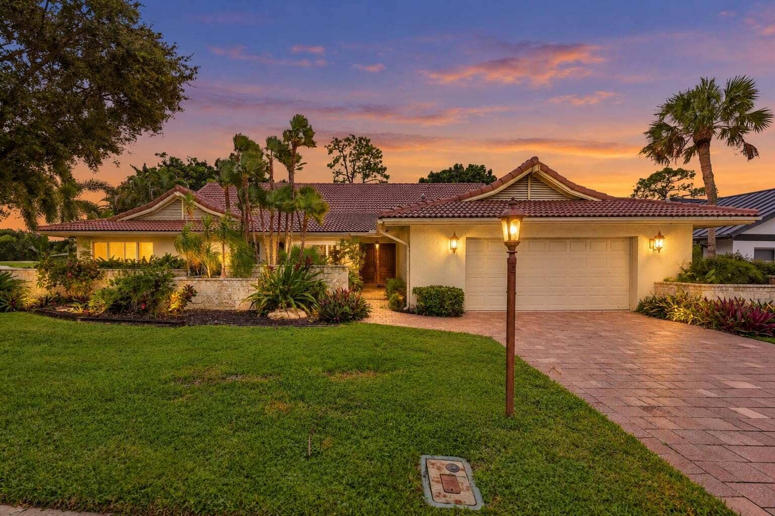 10134 Boca Woods Lane, Boca Raton, FL 33428 03-Front_exterior