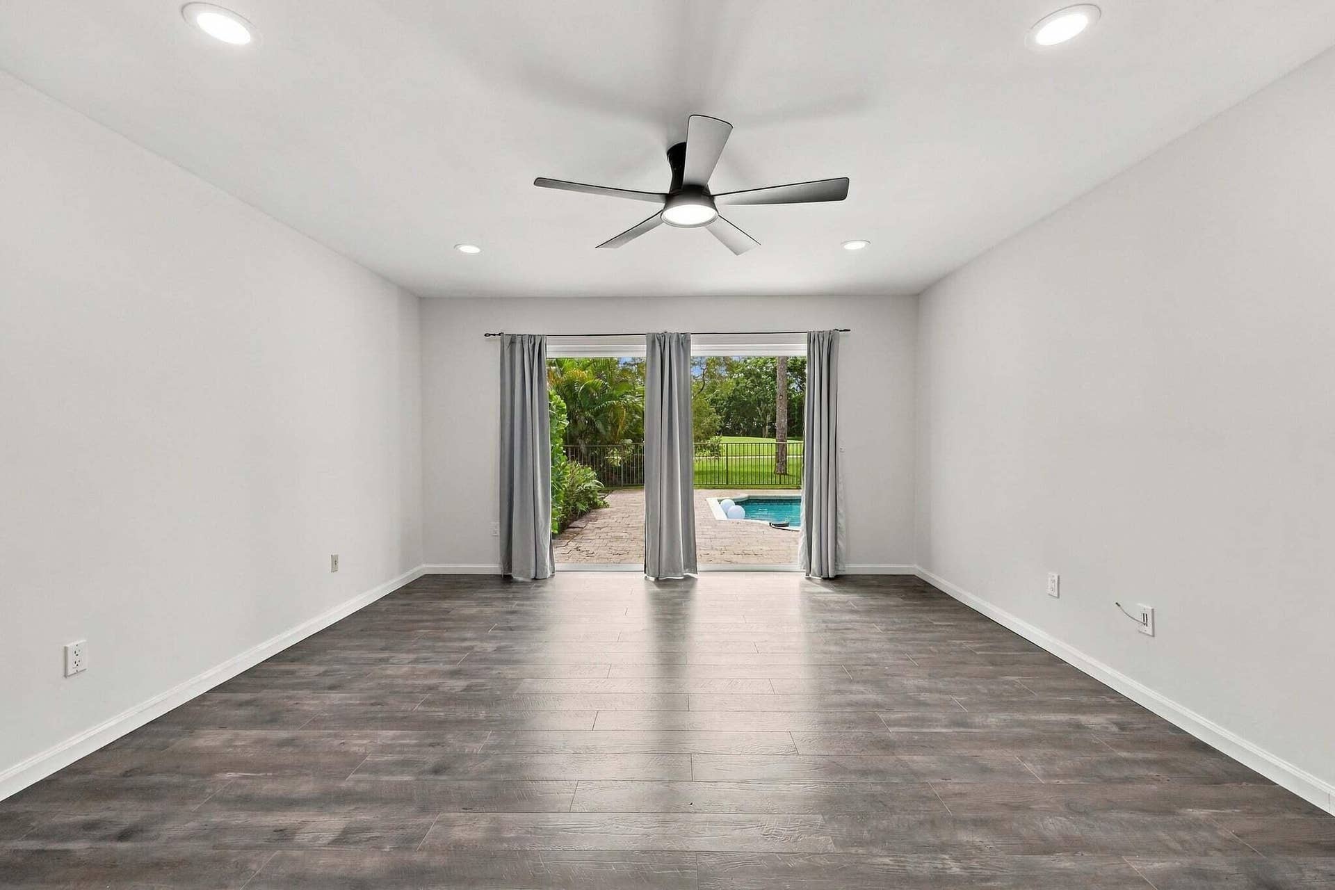 10134 Boca Woods Lane, Boca Raton, FL 33428 31-453A8335