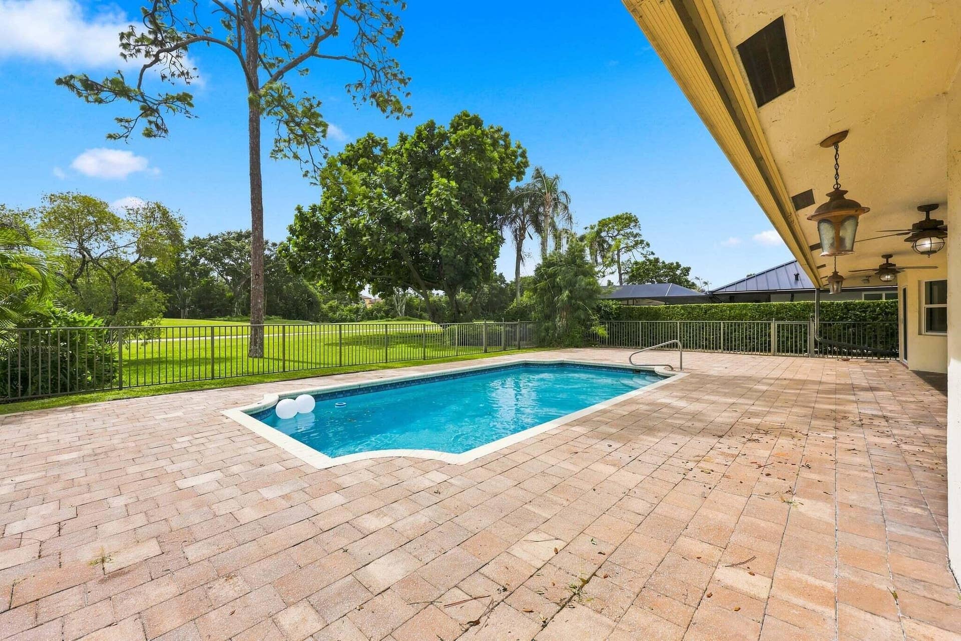 10134 Boca Woods Lane, Boca Raton, FL 33428 60-70E031D0-A32C-452C-ACCB-718D325287EB