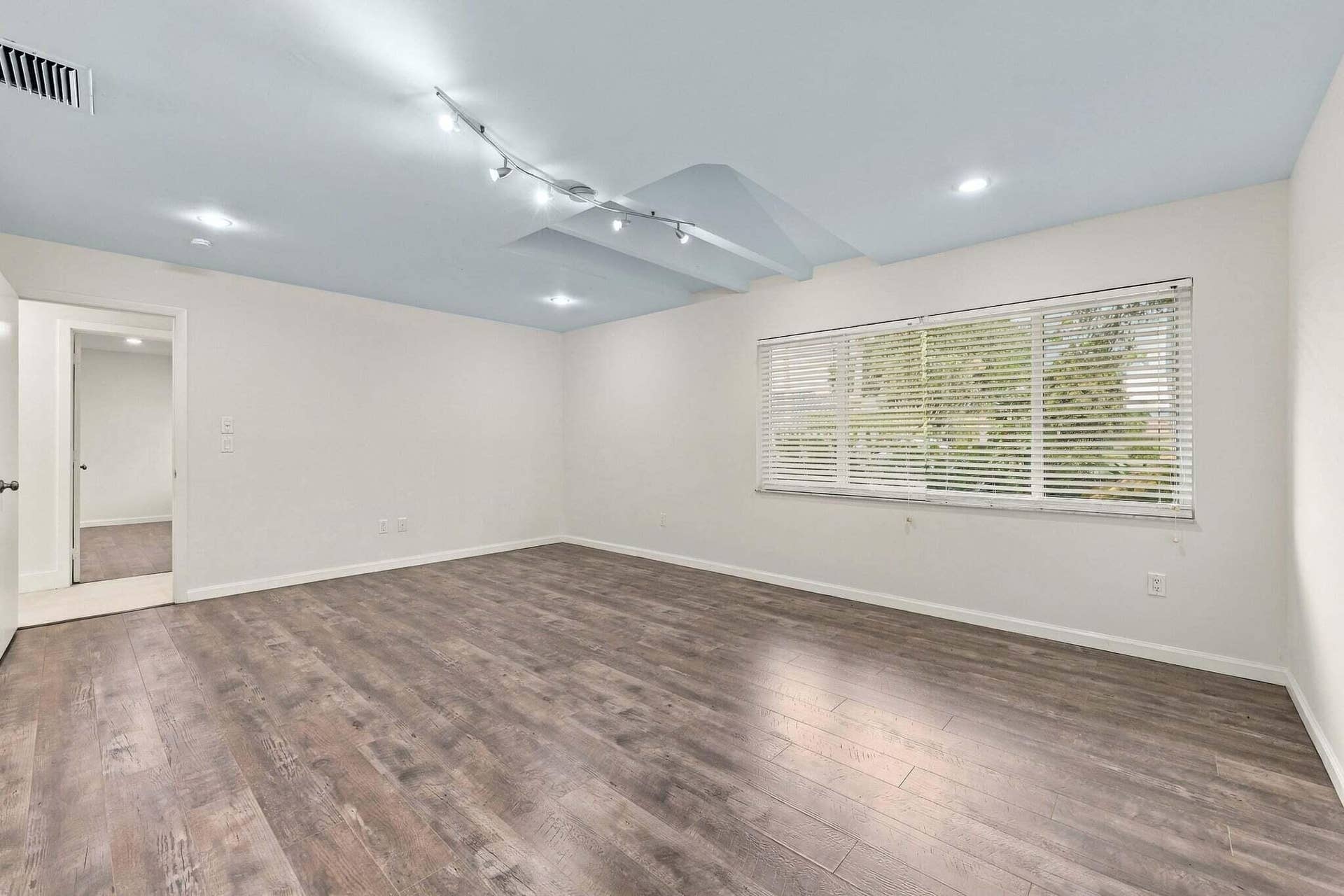 10134 Boca Woods Lane, Boca Raton, FL 33428 46-453A8380