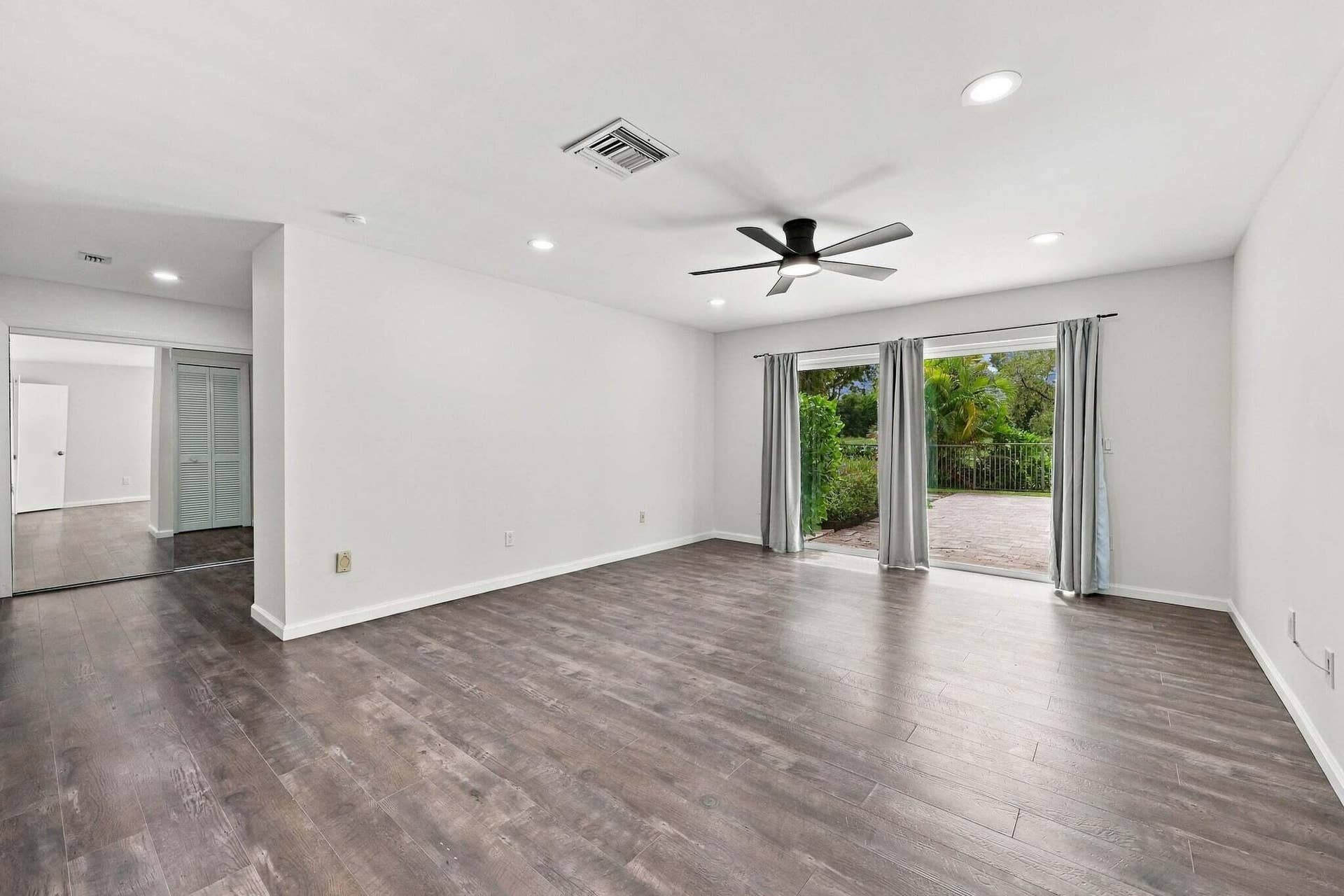10134 Boca Woods Lane, Boca Raton, FL 33428 30-453A8332