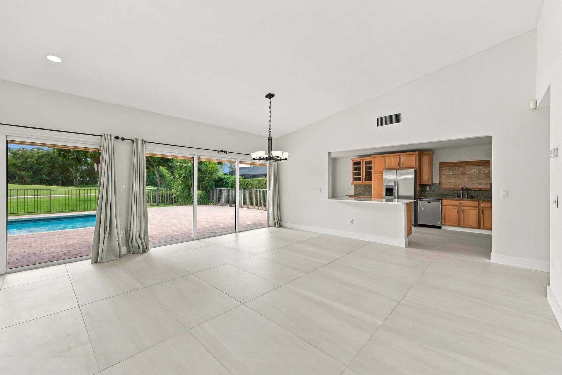 10134 Boca Woods Lane, Boca Raton, FL 33428 17-453A8290