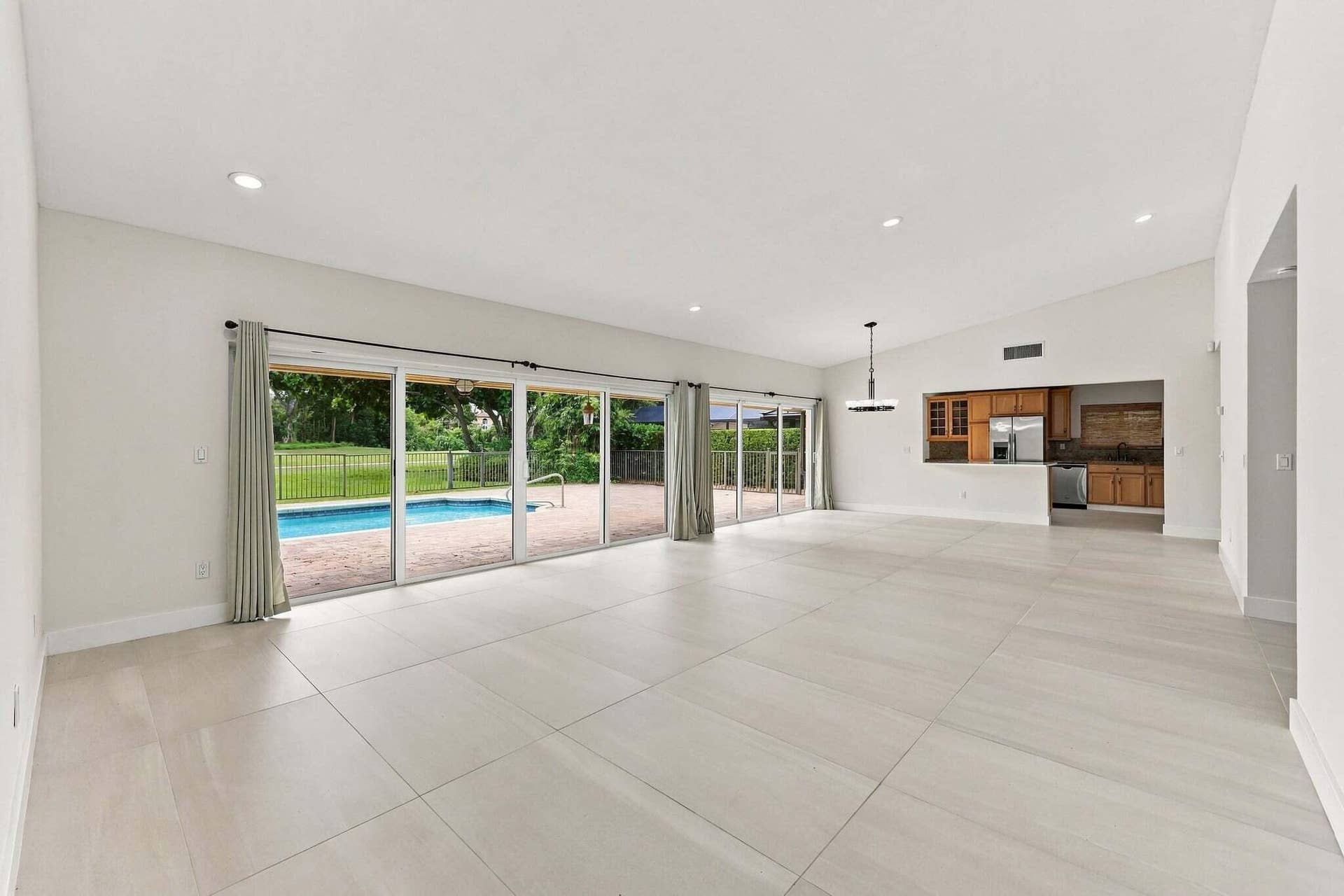 10134 Boca Woods Lane, Boca Raton, FL 33428 13-453A8278