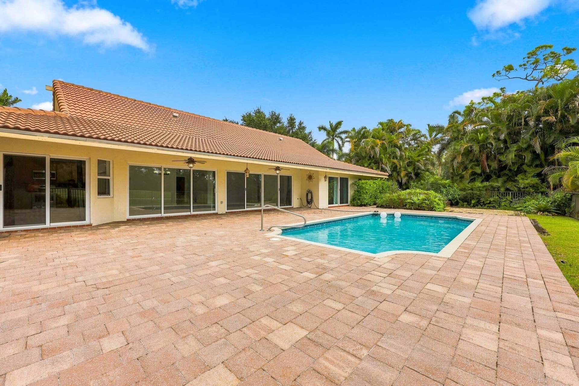 10134 Boca Woods Lane, Boca Raton, FL 33428 64-453A8425