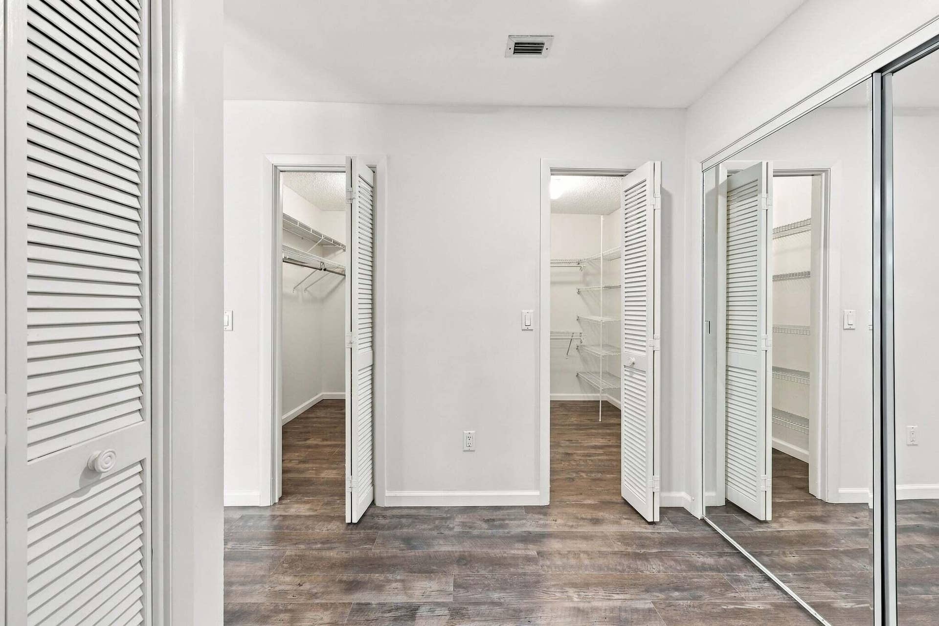 10134 Boca Woods Lane, Boca Raton, FL 33428 37-453A8353