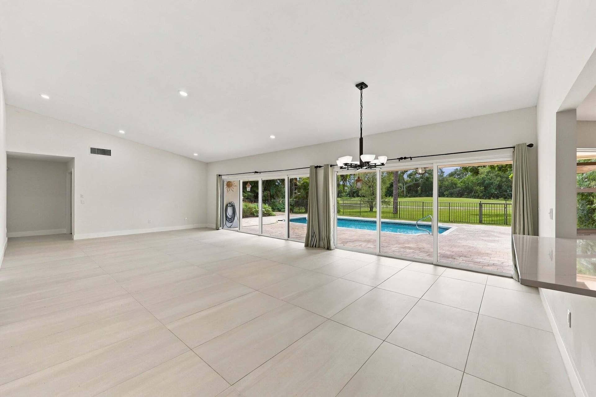 10134 Boca Woods Lane, Boca Raton, FL 33428 26-453A8320