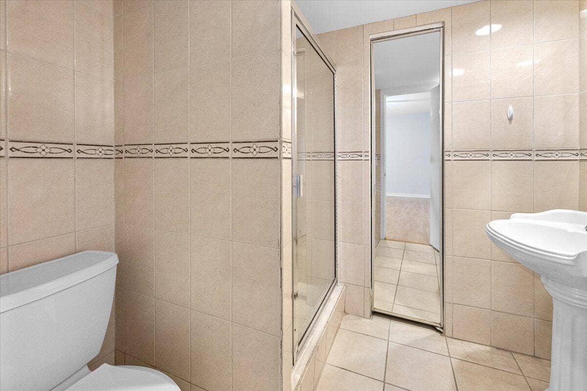 05-10608 180th Pl S 152 -6754