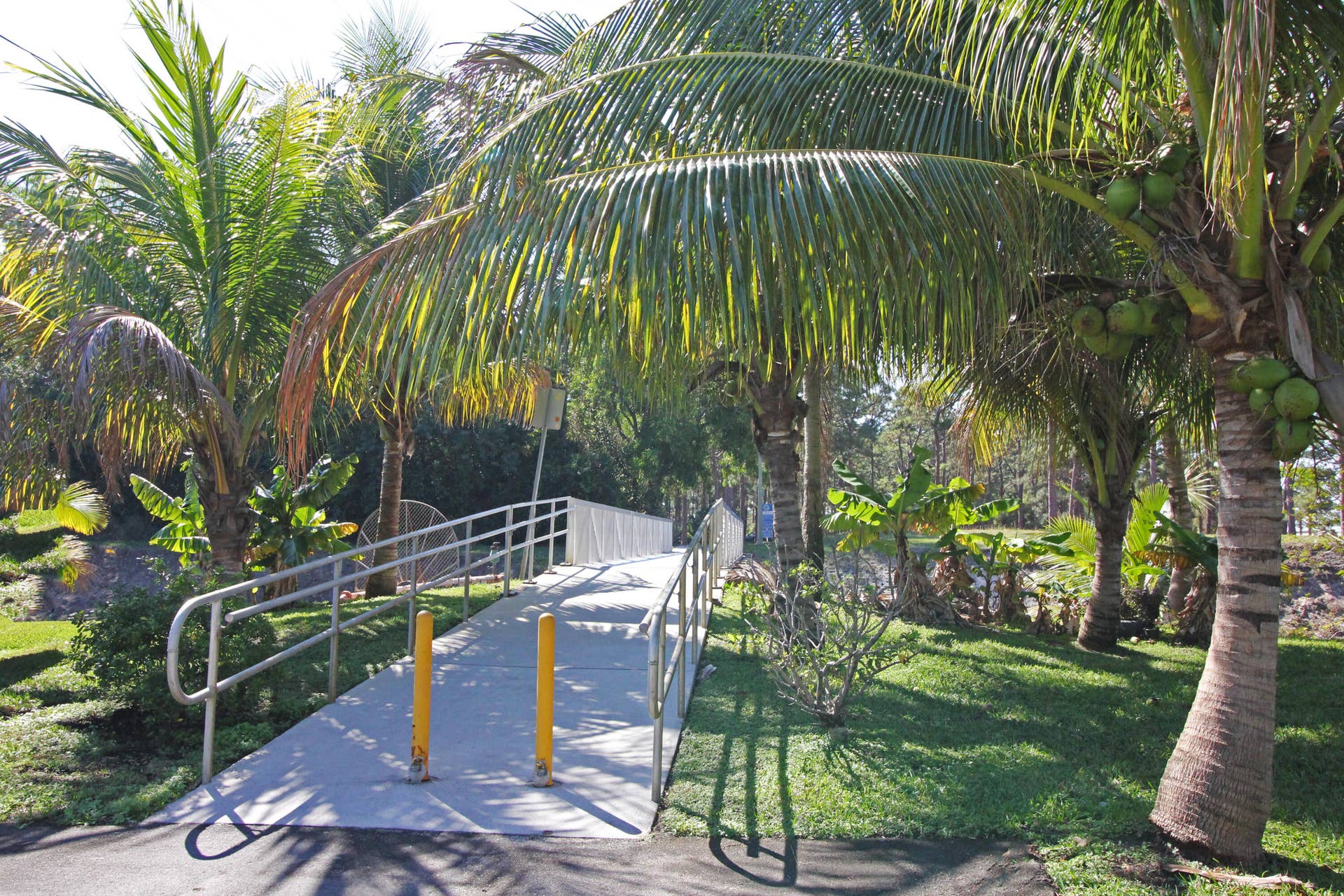 2611 VENETIAN Drive, Boynton Beach, FL 33426 Neighborhood bridge into Caloosa