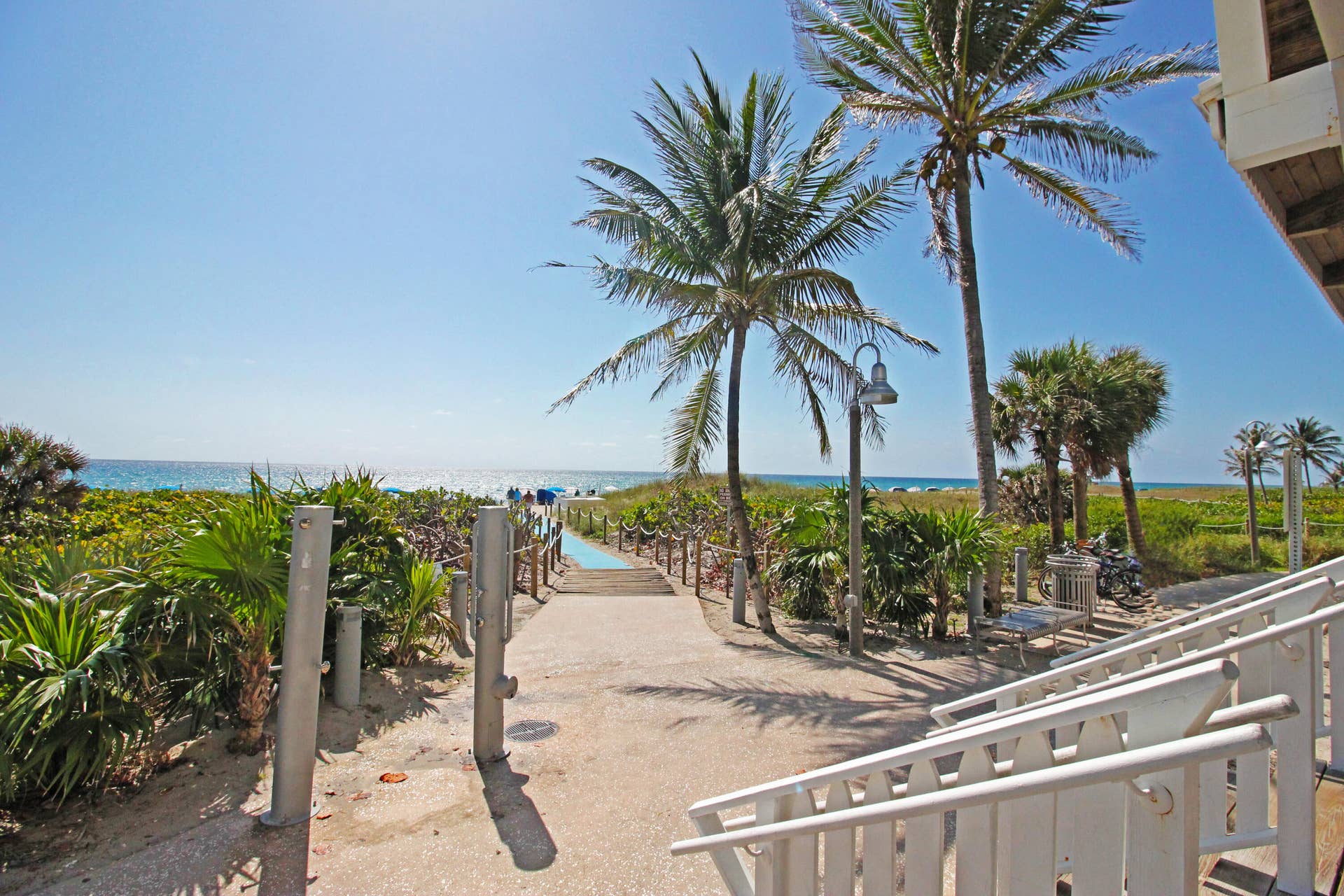 2611 VENETIAN Drive, Boynton Beach, FL 33426 Enter The Sand However You Can