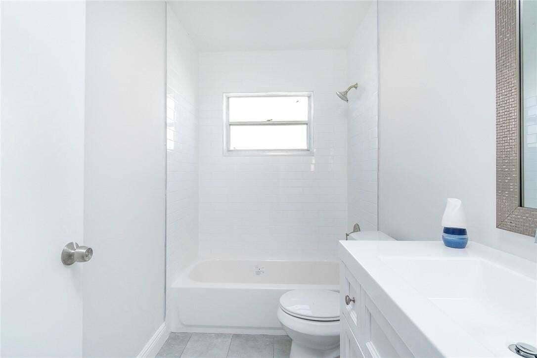 bathroom second 1