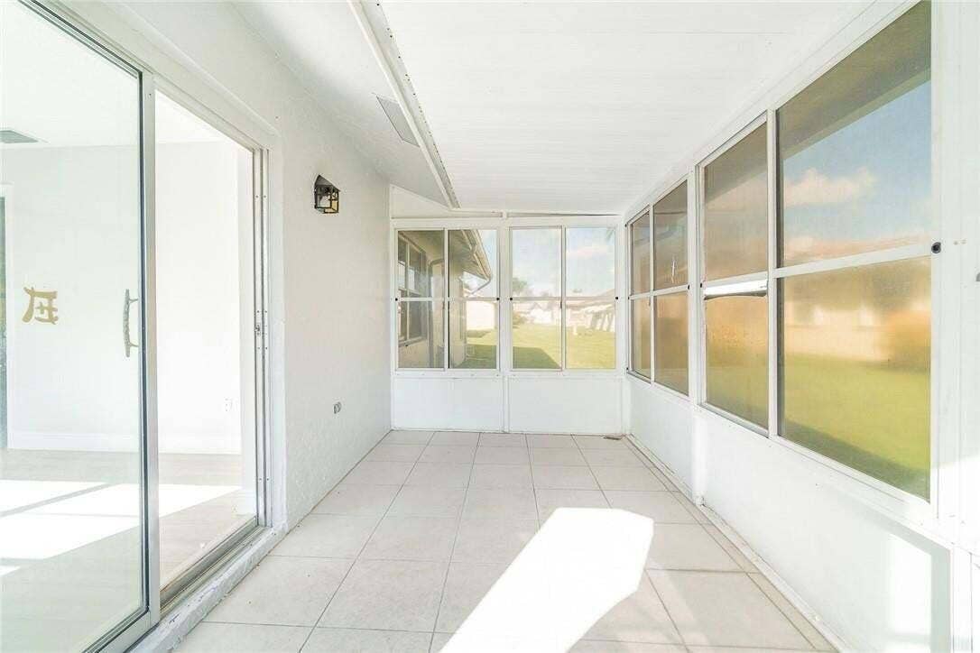 screened porch