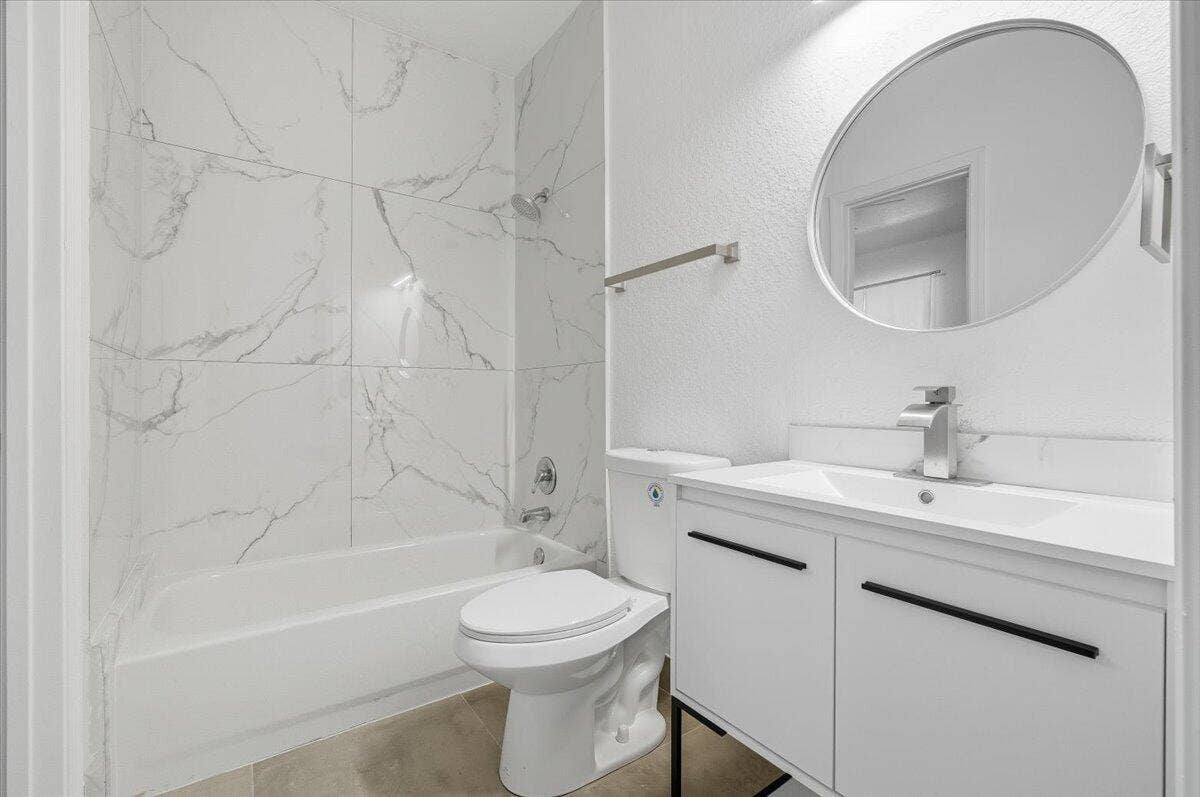 6107 bathroom