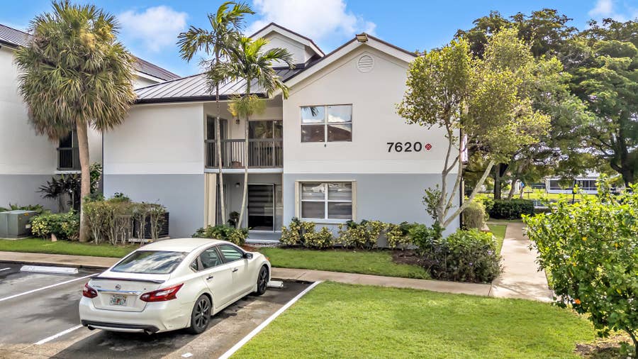 Property photo for 7620 WESTWOOD Drive, #216, Tamarac, FL