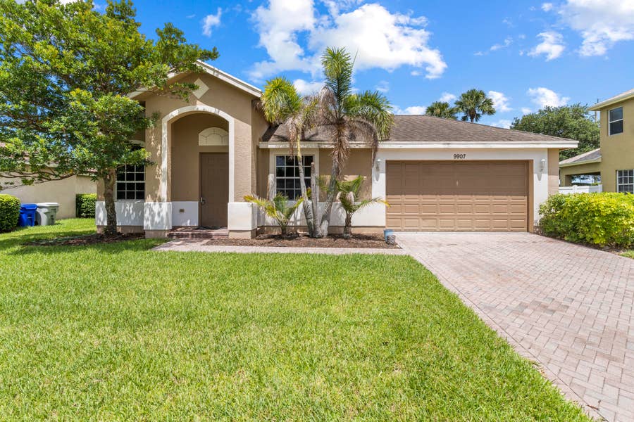 Property photo for 9907 E VERONA Circle, Vero Beach, FL