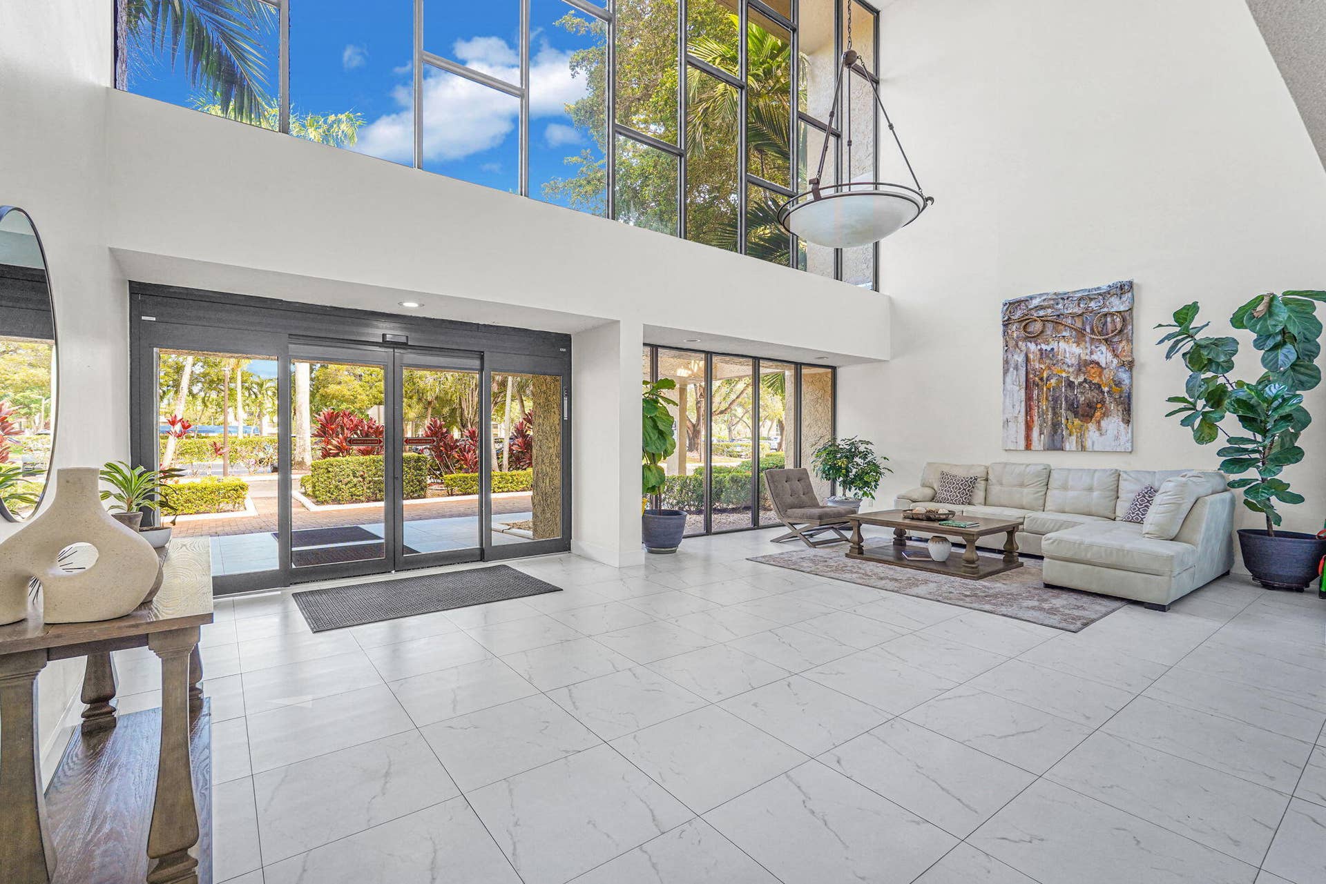 16200 Golf Club Road, #206, Weston, FL 33326 Lobby