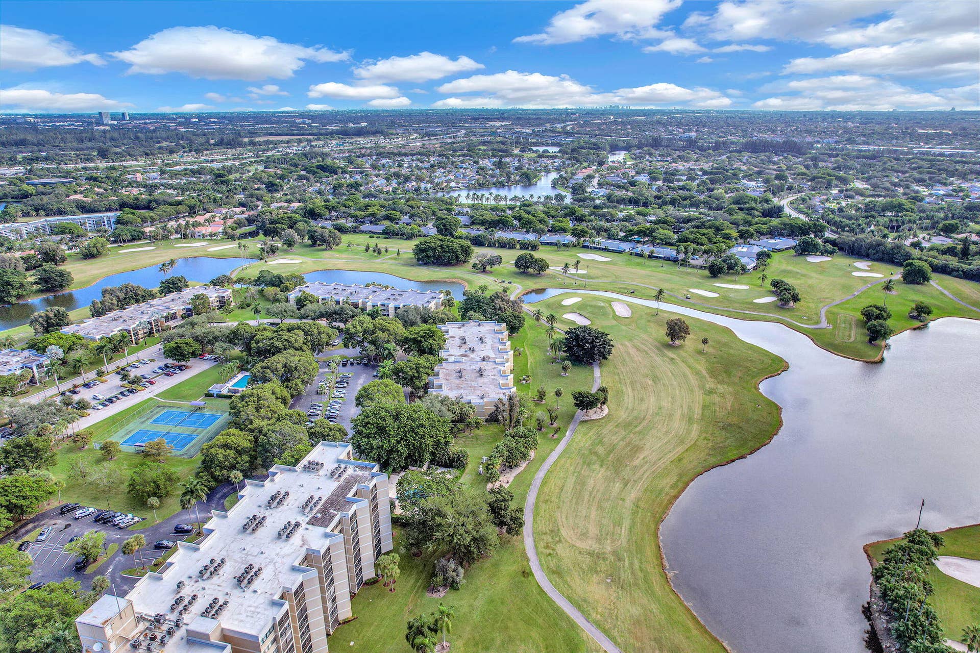 16200 Golf Club Road, #206, Weston, FL 33326 7-web-or-mls-DJI_0054