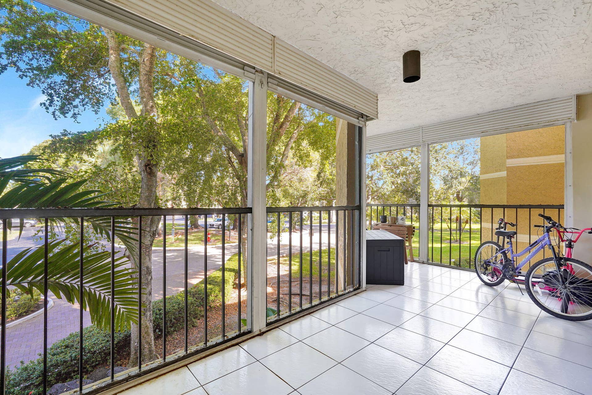 16200 Golf Club Road, #206, Weston, FL 33326 Patio