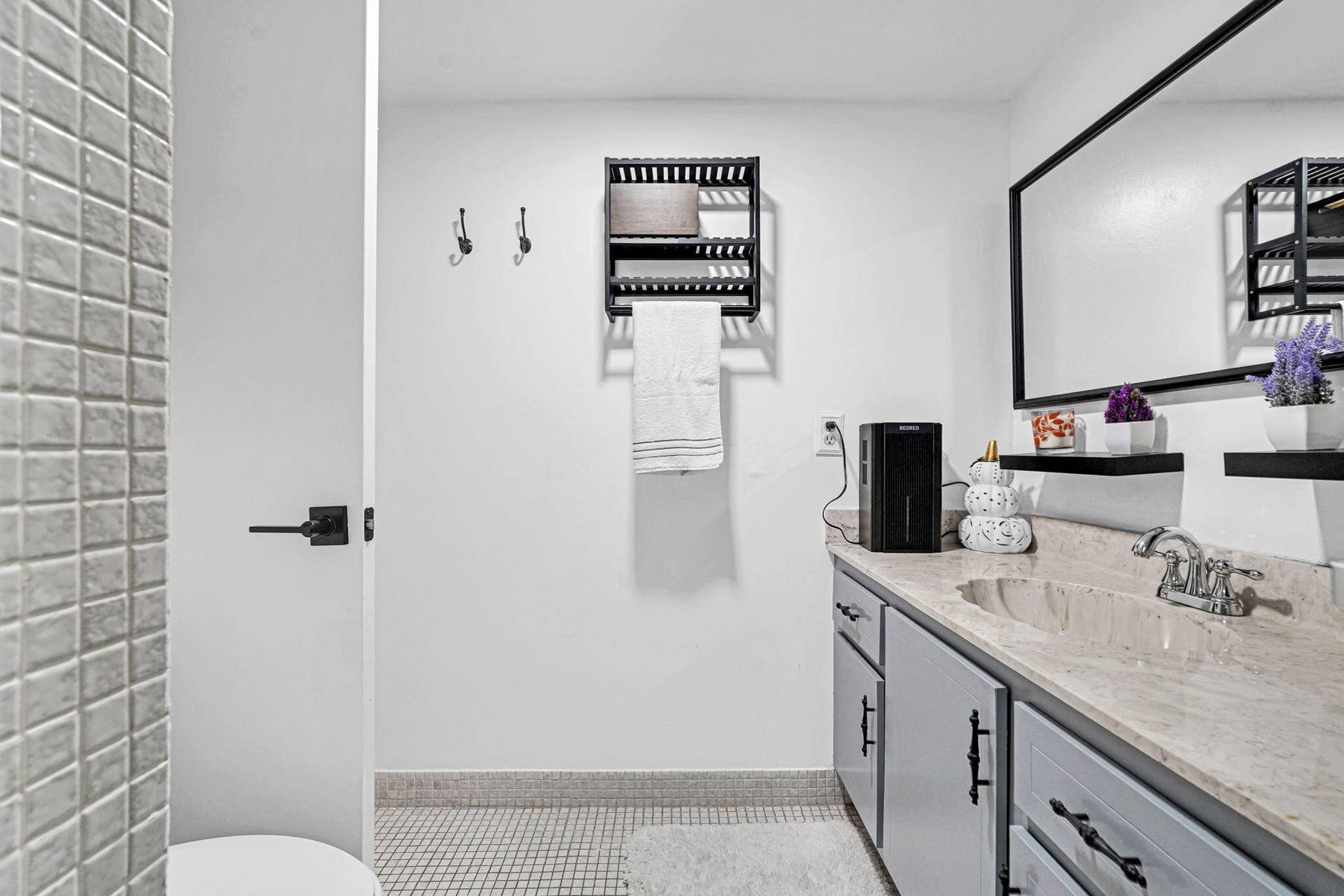 16200 Golf Club Road, #206, Weston, FL 33326 Full bath