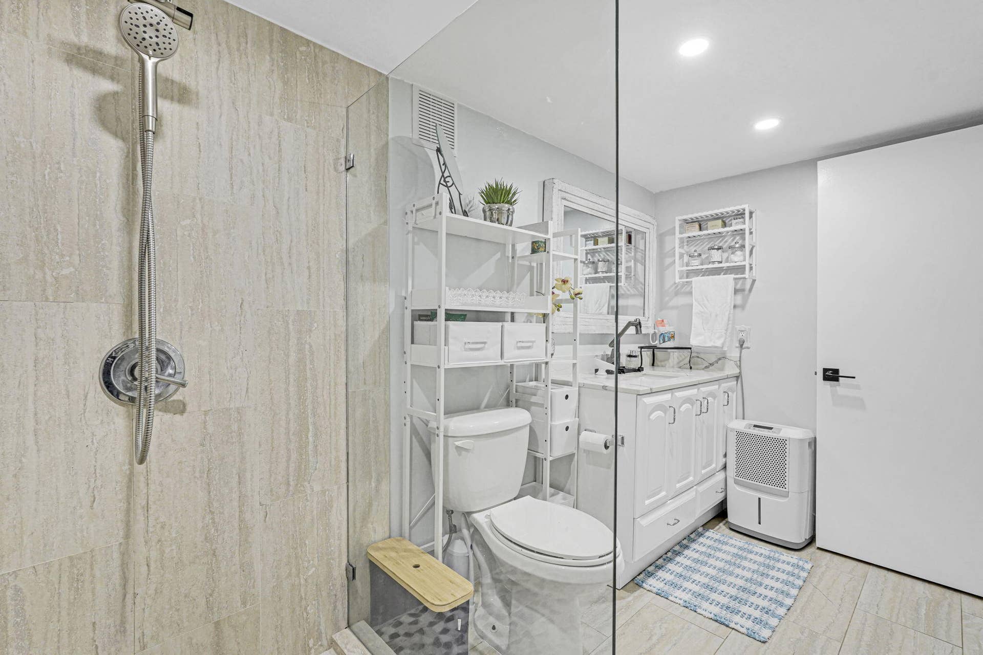 16200 Golf Club Road, #206, Weston, FL 33326 30-web-or-mls-DSC03886