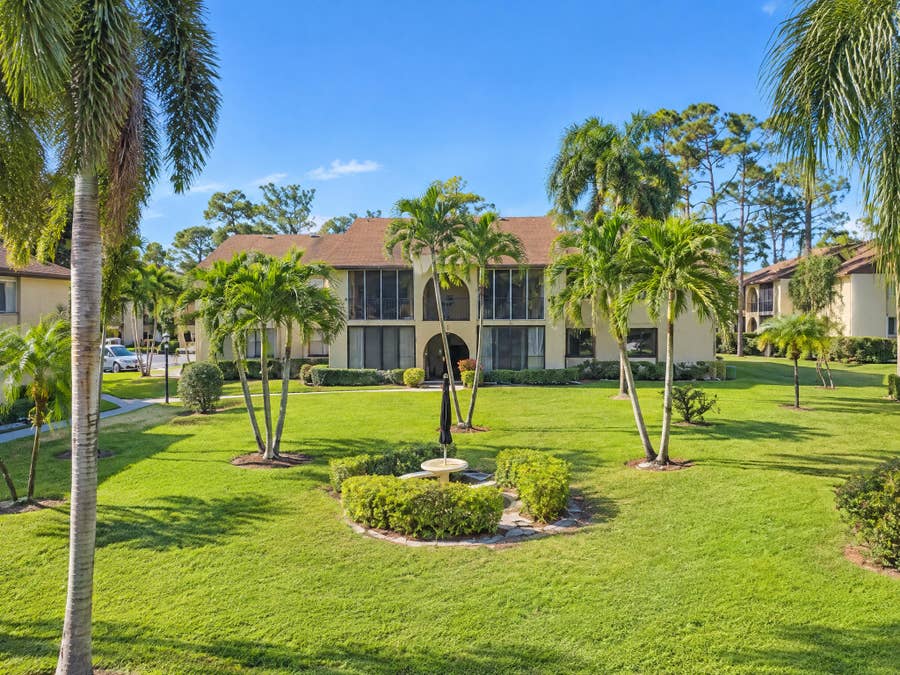 Property photo for 222 PINE HOV Circle, #B-2, Greenacres, FL