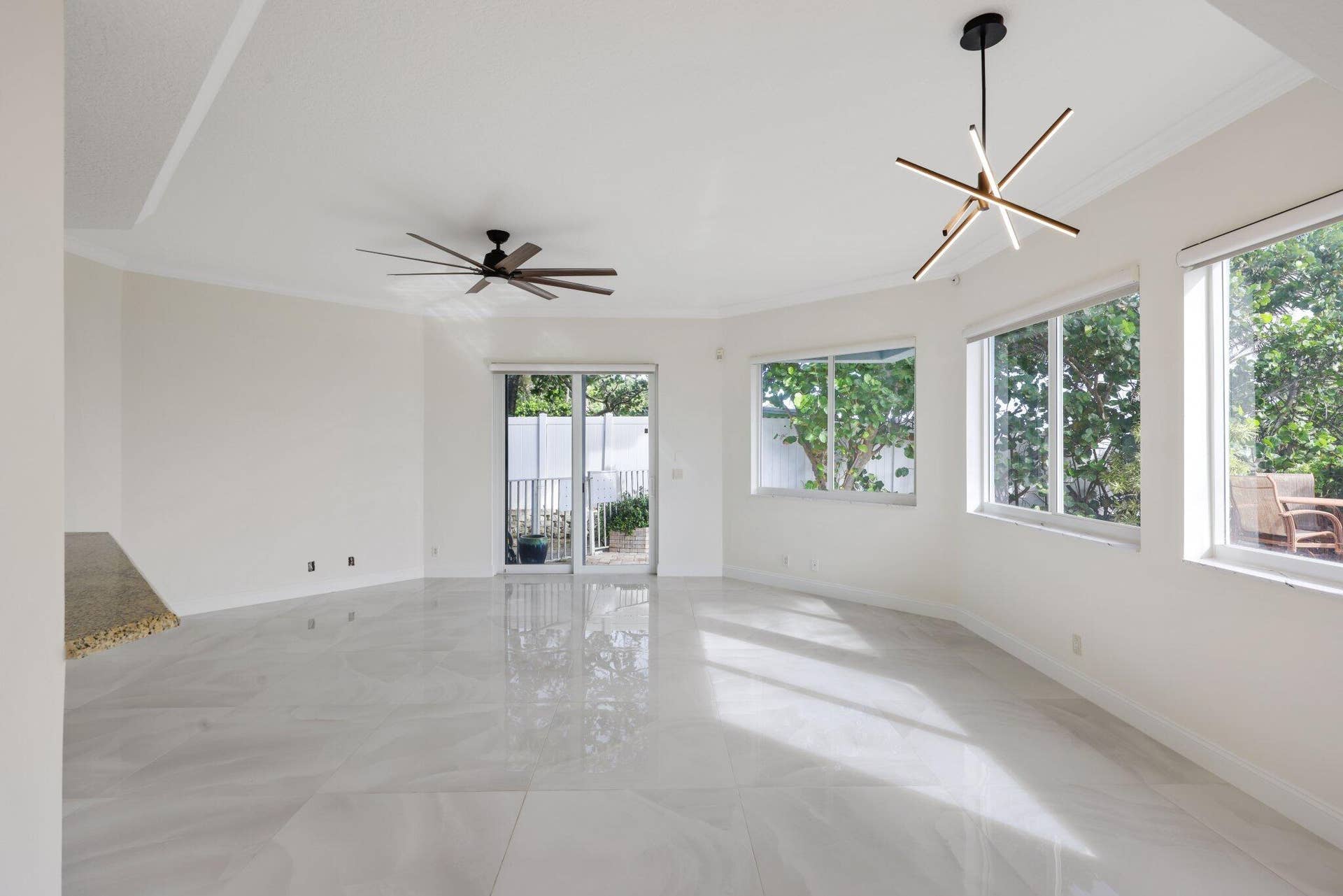 1835 S Ocean Boulevard, #L, Delray Beach, FL 33483 1835 South Ocean Boulevard - 6.jpg-SMALL