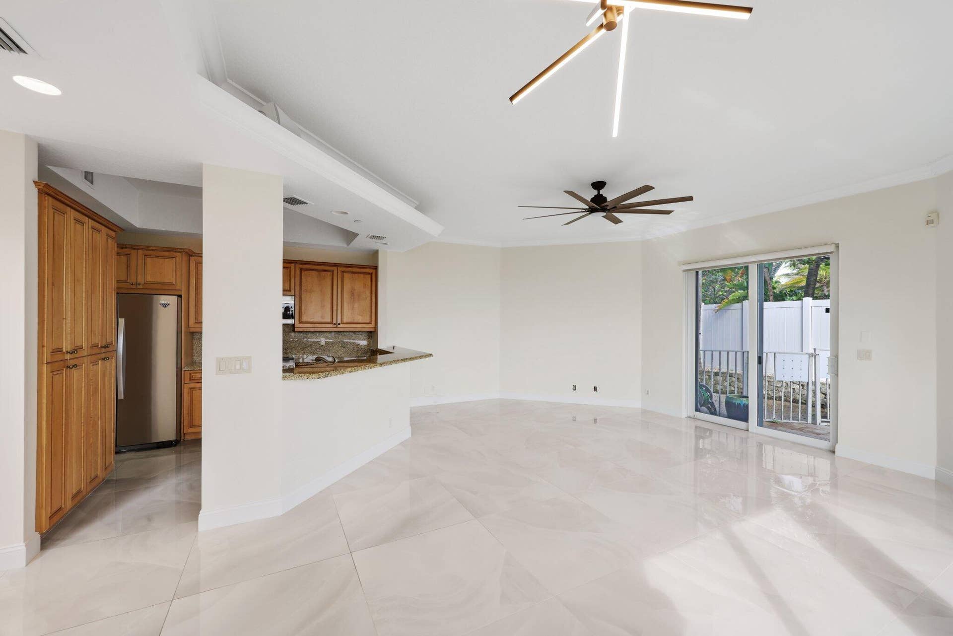 1835 S Ocean Boulevard, #L, Delray Beach, FL 33483 1835 South Ocean Boulevard - 11.jpg-SMAL