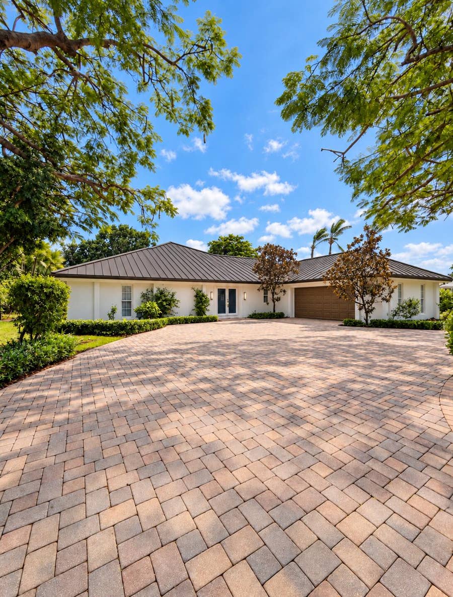 Property photo for 416 S Country Club Drive, Atlantis, FL