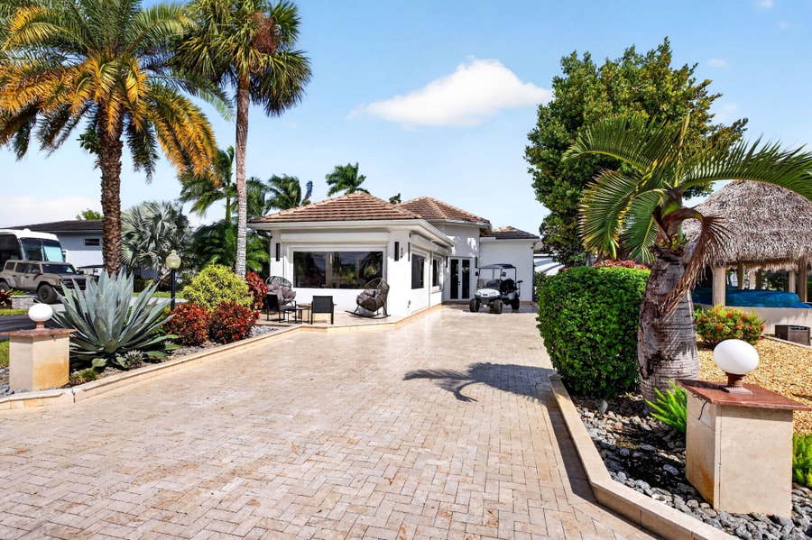 Property photo for 634 N CORTEZ Drive, #634, Margate, FL