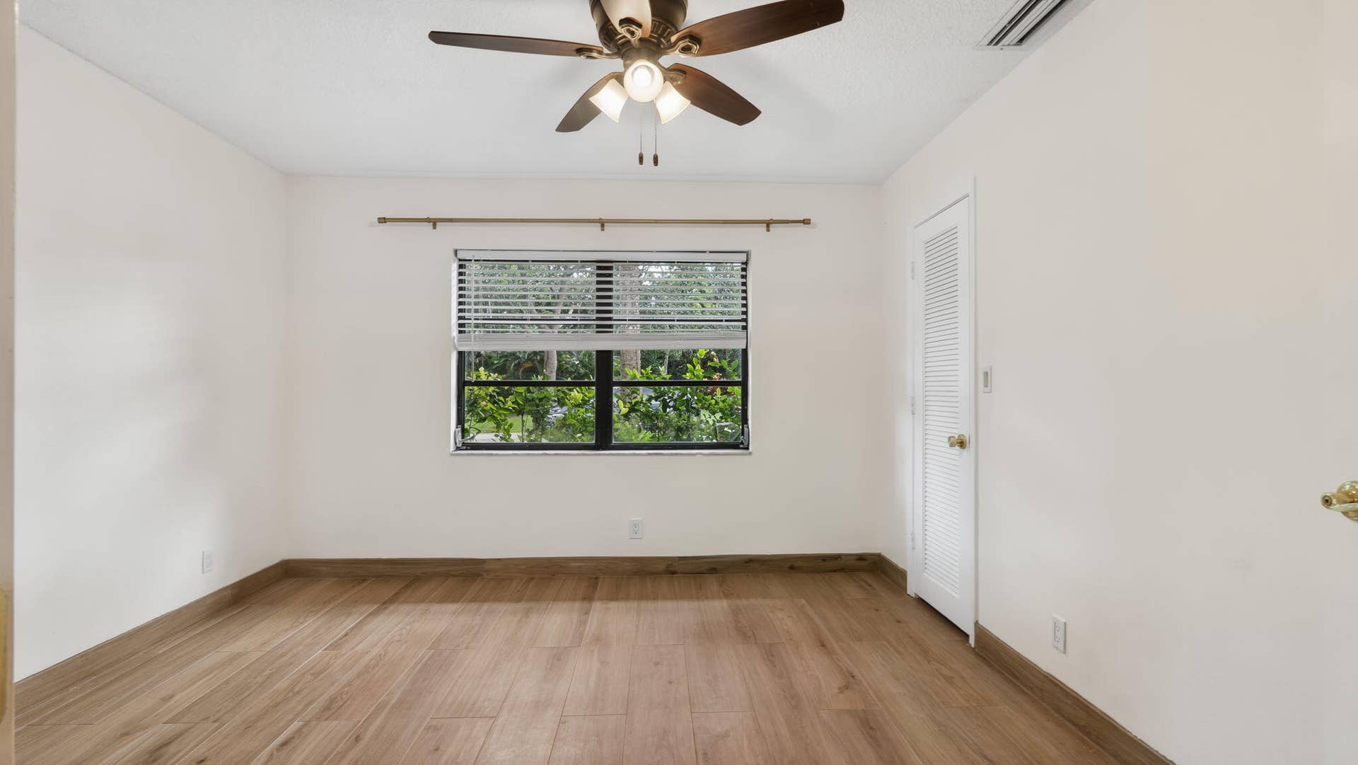 4335 PALM FOREST Drive N, Delray Beach, FL 33445 9-web-or-mls-DSC03715