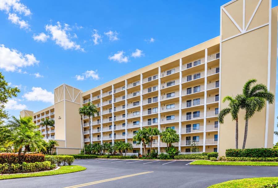 Property photo for 7290 Kinghurst Drive, #807, Delray Beach, FL