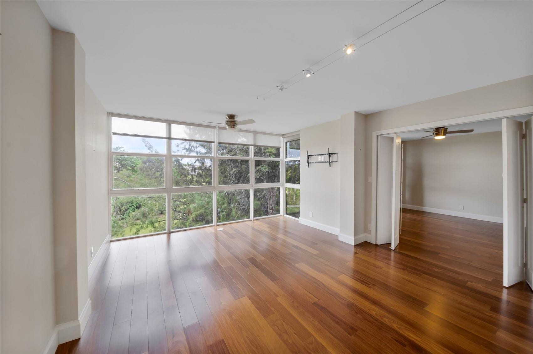 3051 S PALM AIRE Drive, #409, Pompano Beach, Pompano Beach, FL 33069 Photo 8