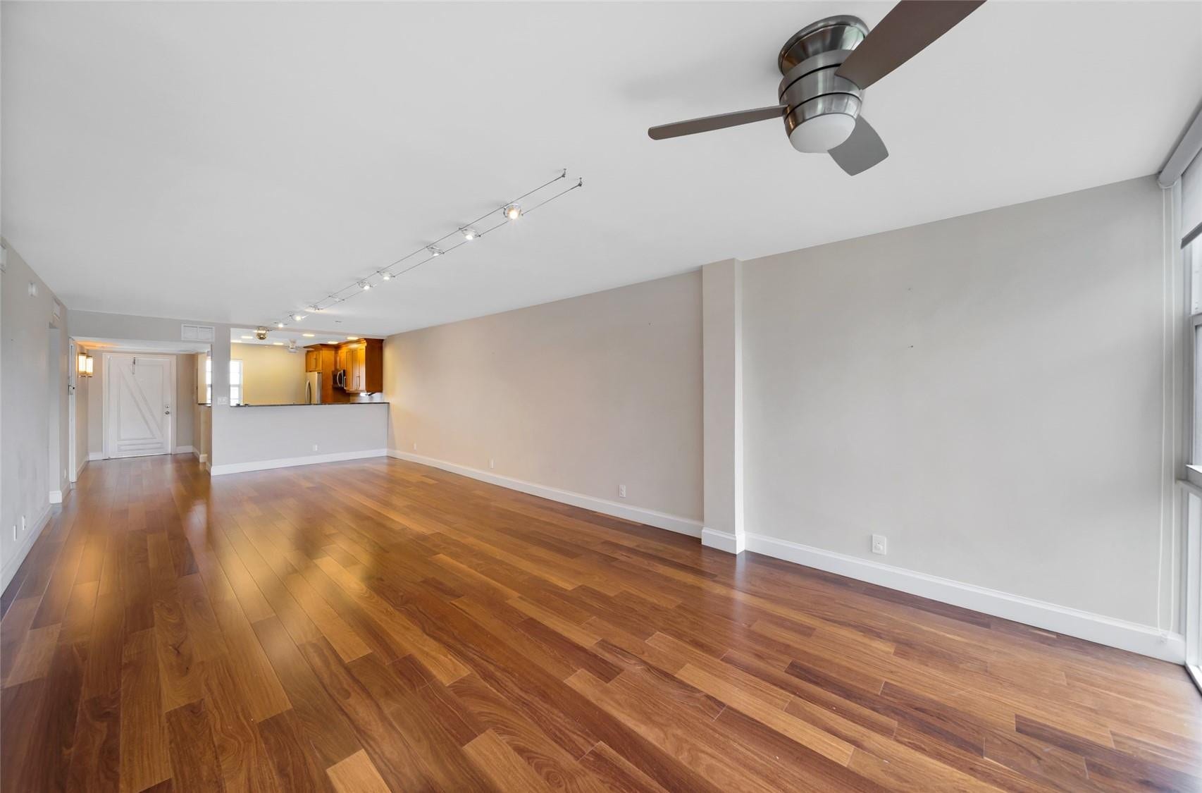 3051 S PALM AIRE Drive, #409, Pompano Beach, Pompano Beach, FL 33069 Photo 12