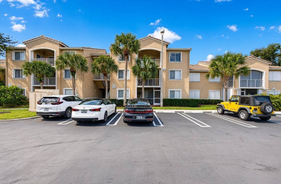 Property photo for 260 VILLAGE Boulevard, #5305, Tequesta, FL