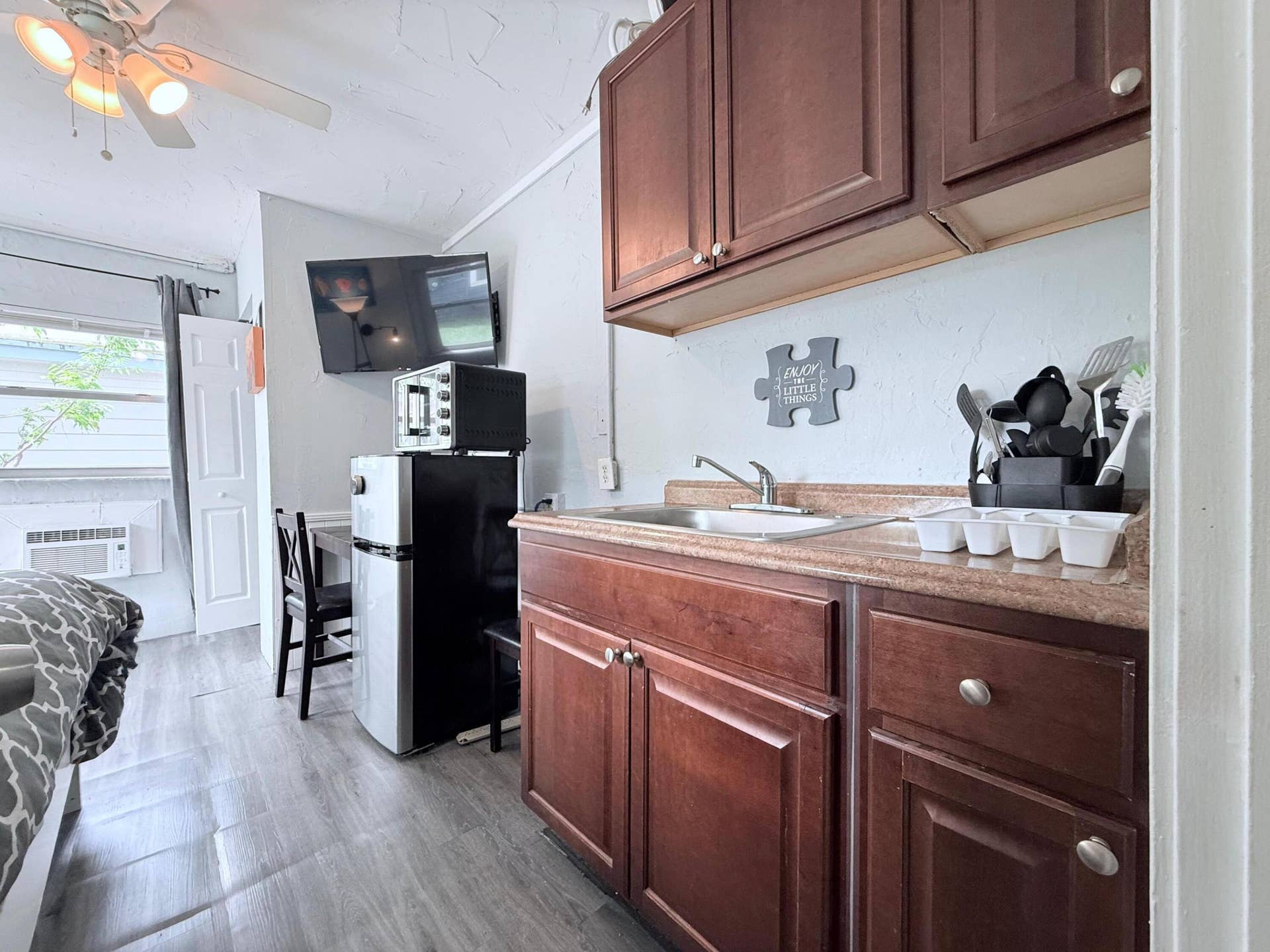 517 Kanuga Drive, #4, West Palm Beach, West Palm Beach, FL 33401 kanuga 1