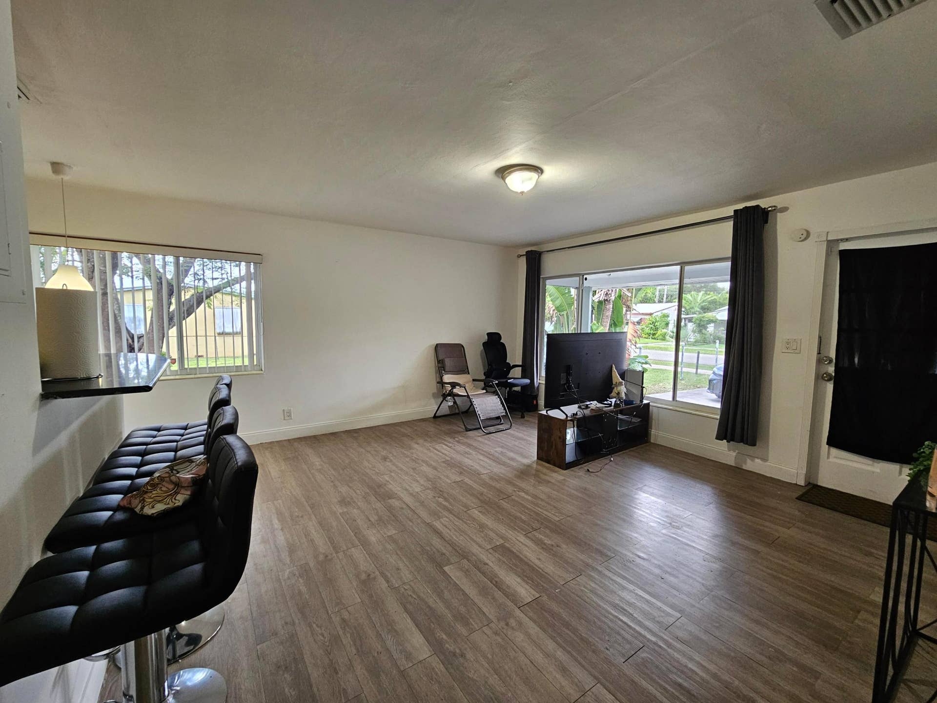 Living room & Dining room