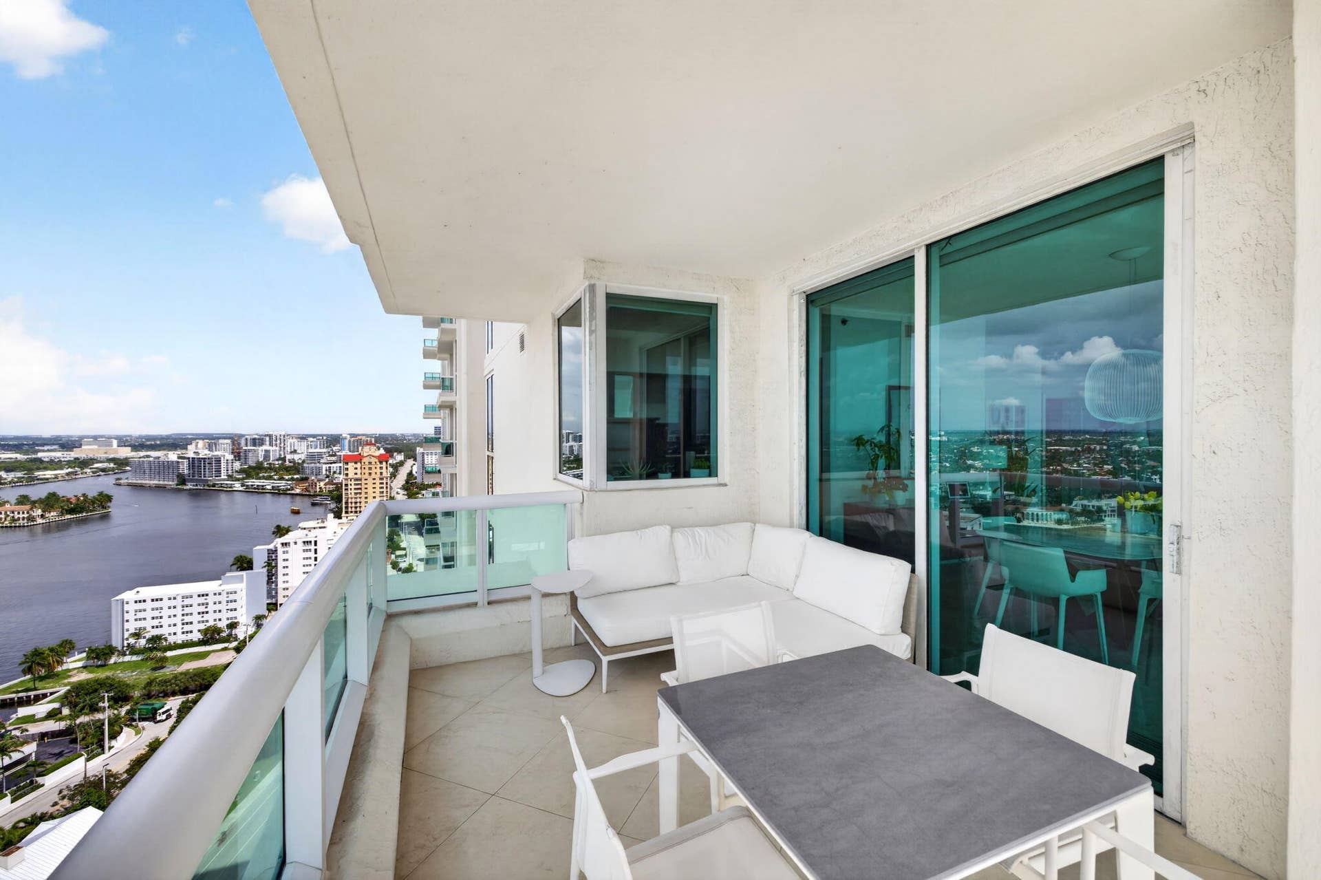 101 S FORT LAUDERDALE BEACH Boulevard, #2407, Fort Lauderdale, Fort Lauderdale, FL 33316 29-web-or-mls-699A1821