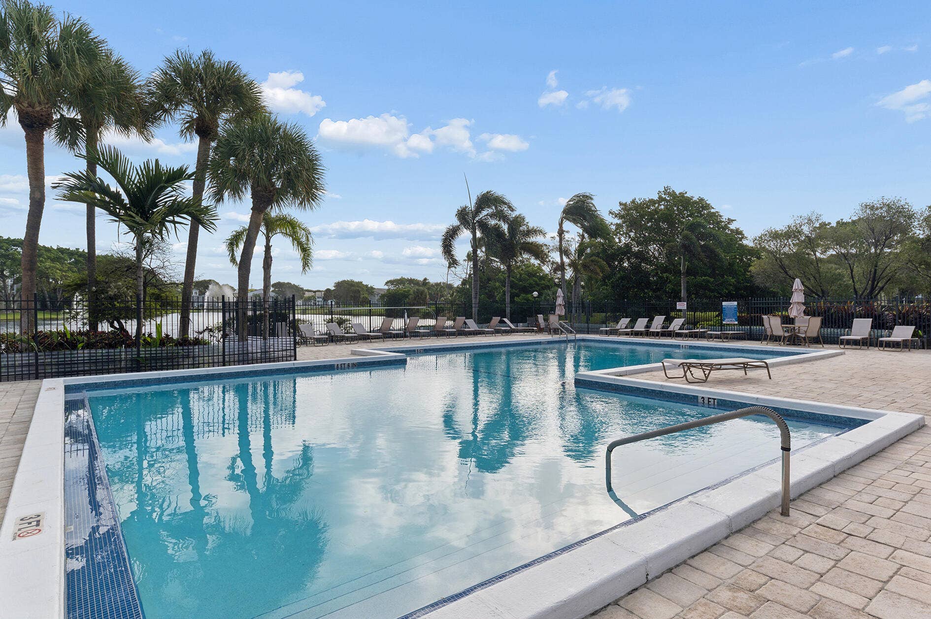 2025 LAVERS Circle, #D404, Delray Beach, FL 33444 community pool